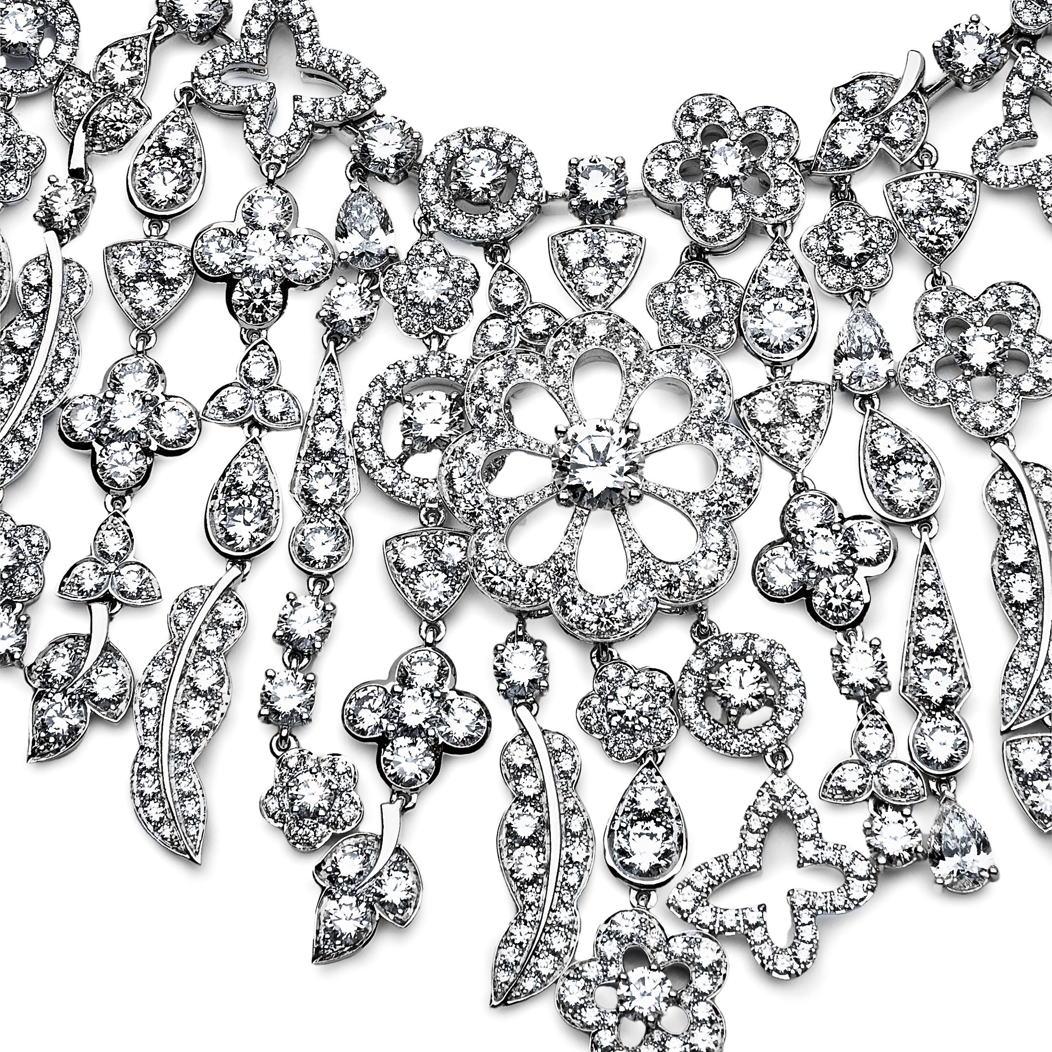 Taglio rotondo Collana con diamanti Bohemia in oro bianco Graff in vendita