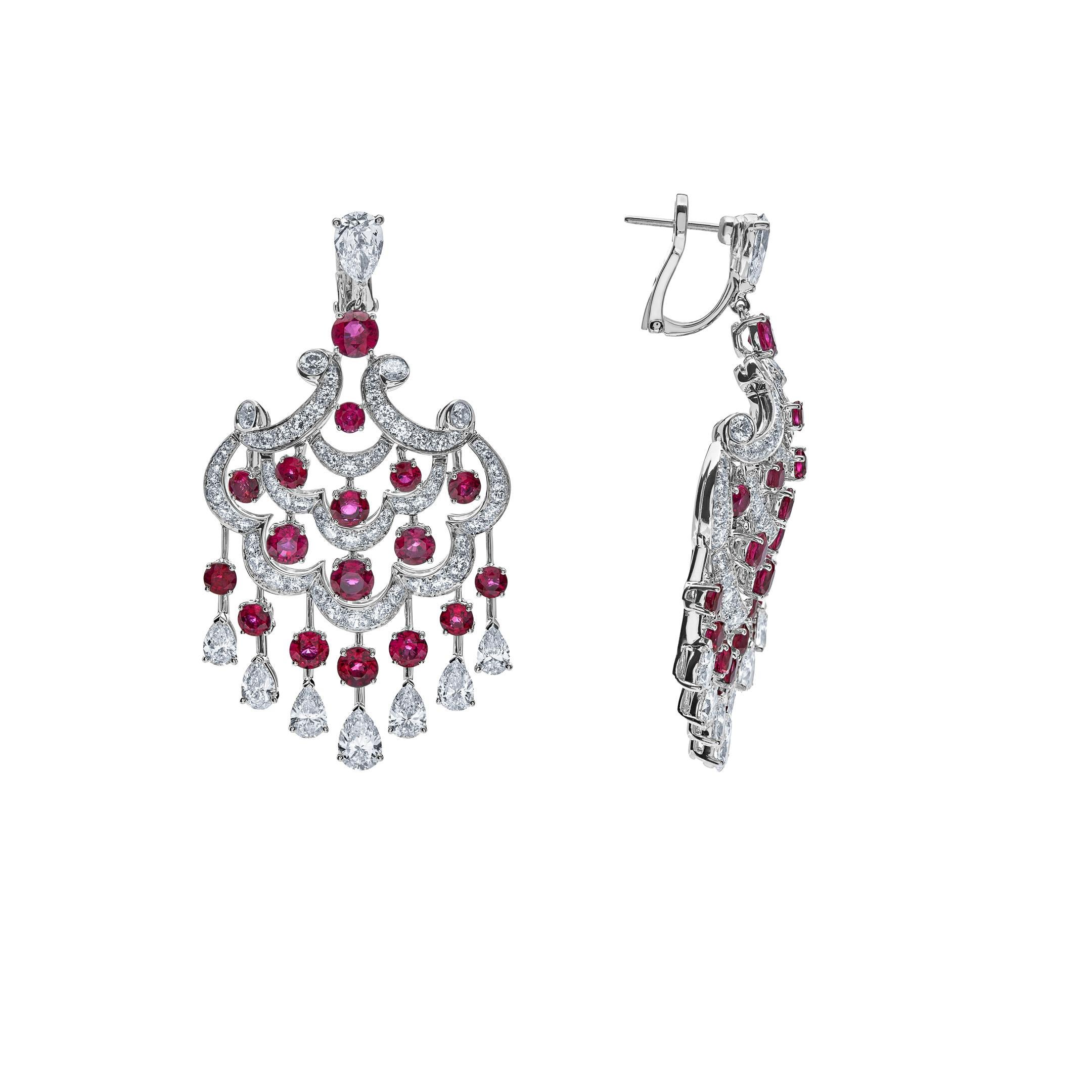Taille ronde Boucles d'oreilles chandelier en rubis et diamants de Graff en vente