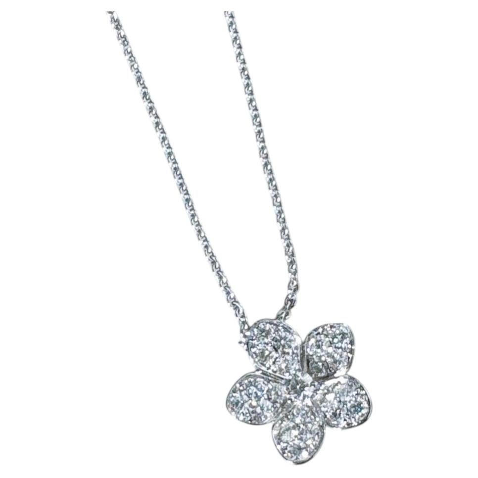 Mini collar «Graff Wild Flower», de metal de 18 quilates con pavé completo de diamantes en venta