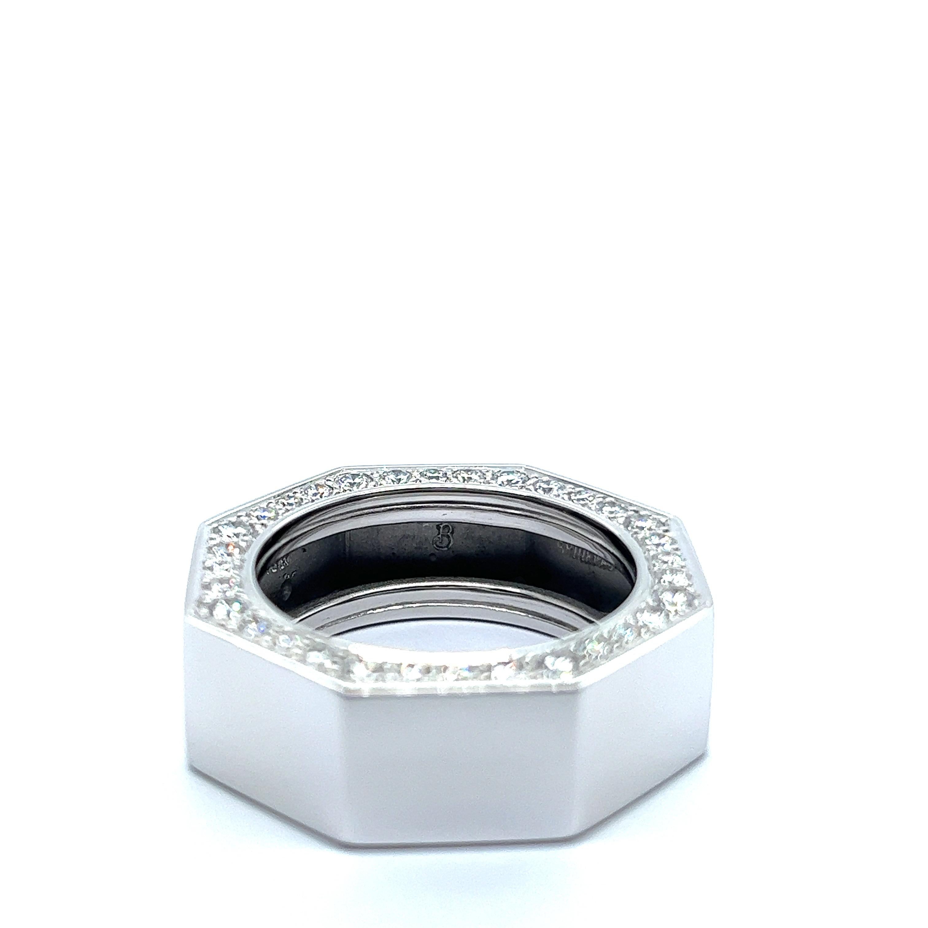 Grafik Ring with Diamonds in 18 Karat White Gold  For Sale 4