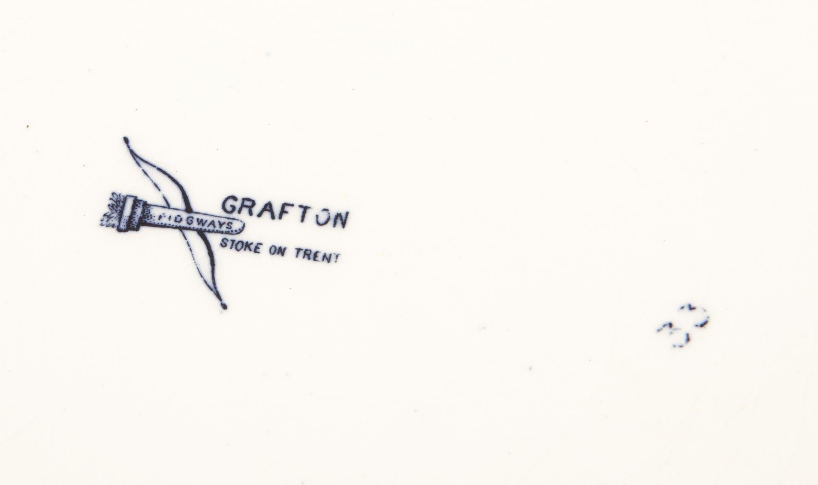Grafton Complete Pitcher/Wash 6-Piece Set For Sale 7