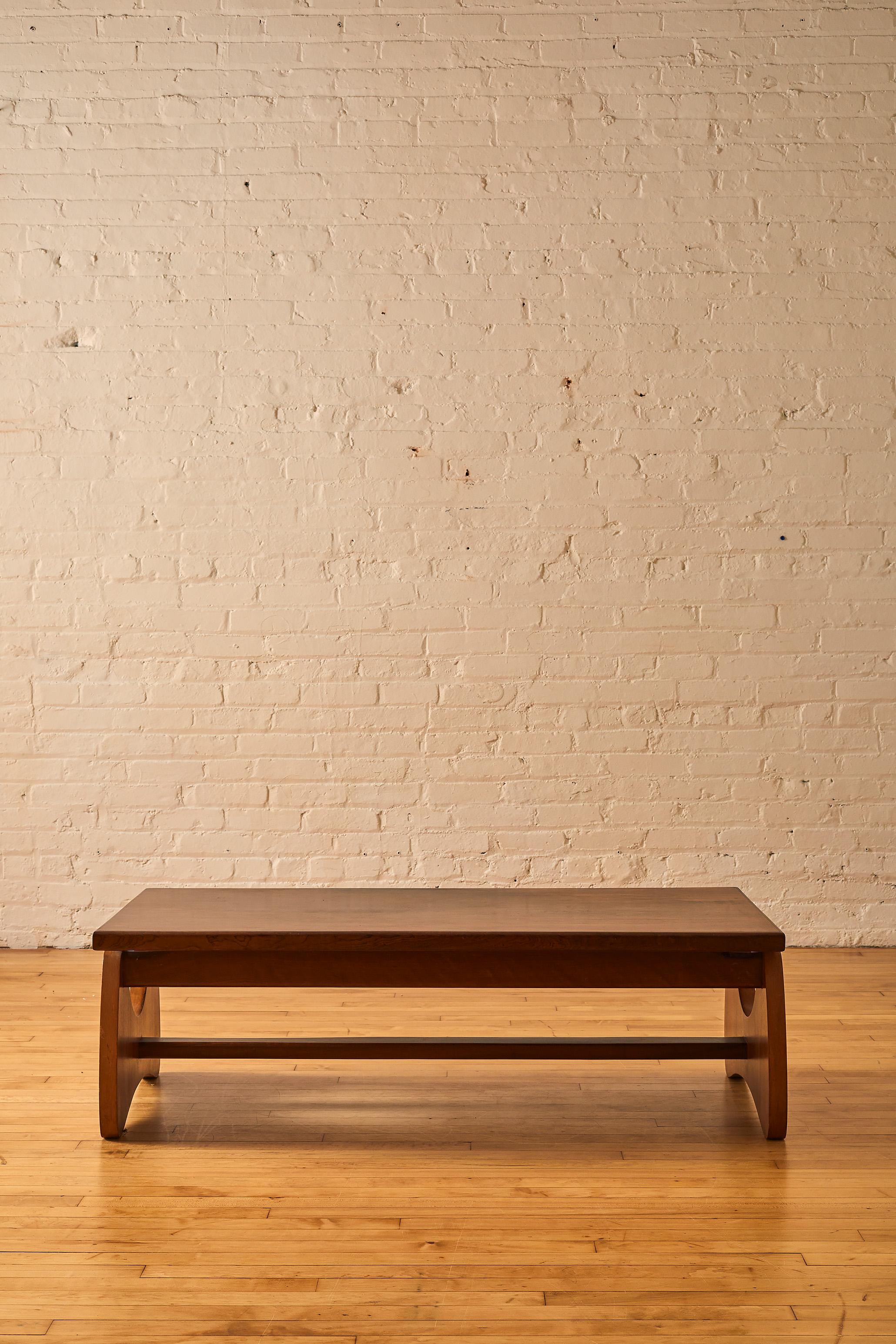 Grafton Everest Coffee Table In Good Condition In Long Island City, NY