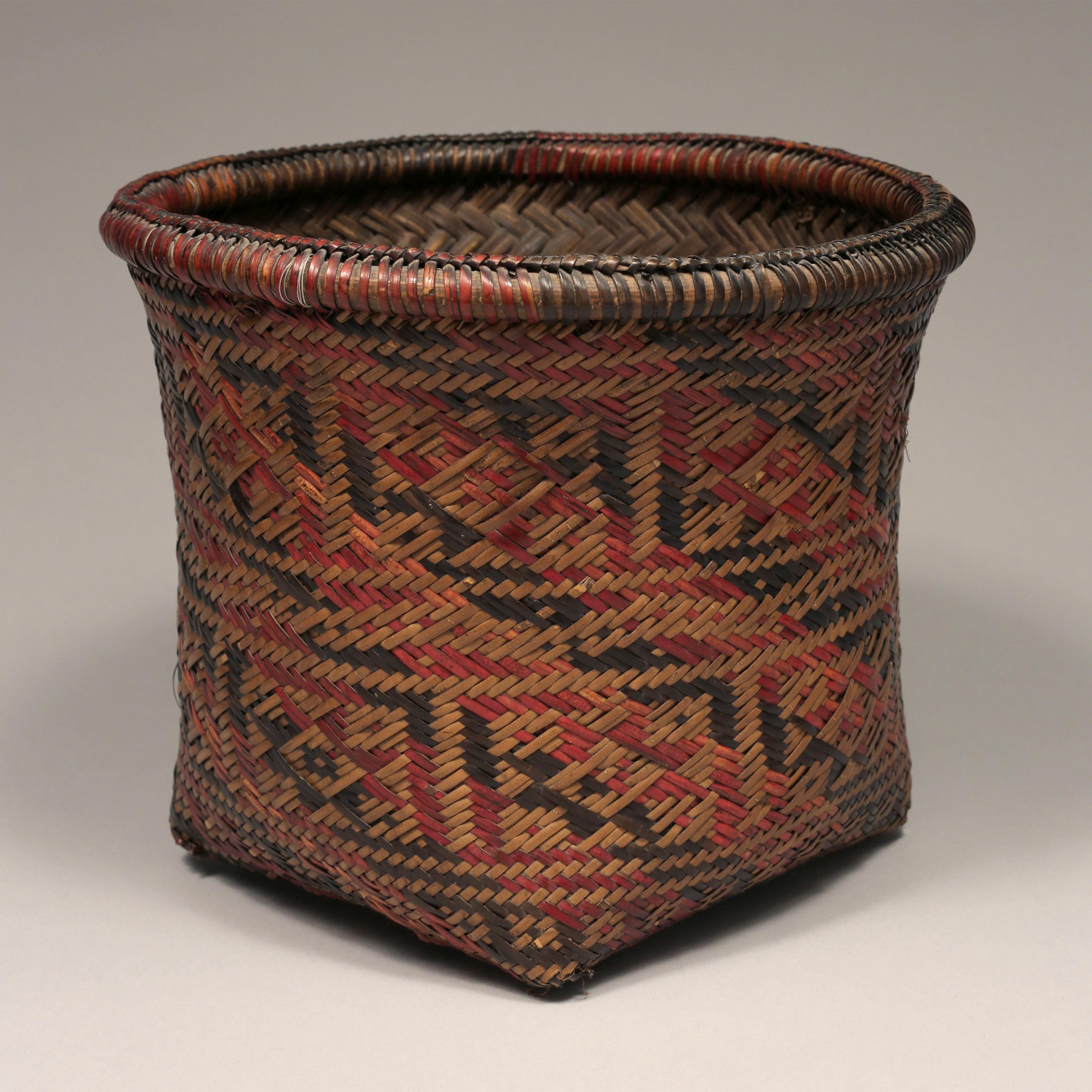 Grain basket from Iban Dayak, Sarawak, Malaysia,
Early 20th century
Made of rattan, stripped bamboo and bamboo rim.
    