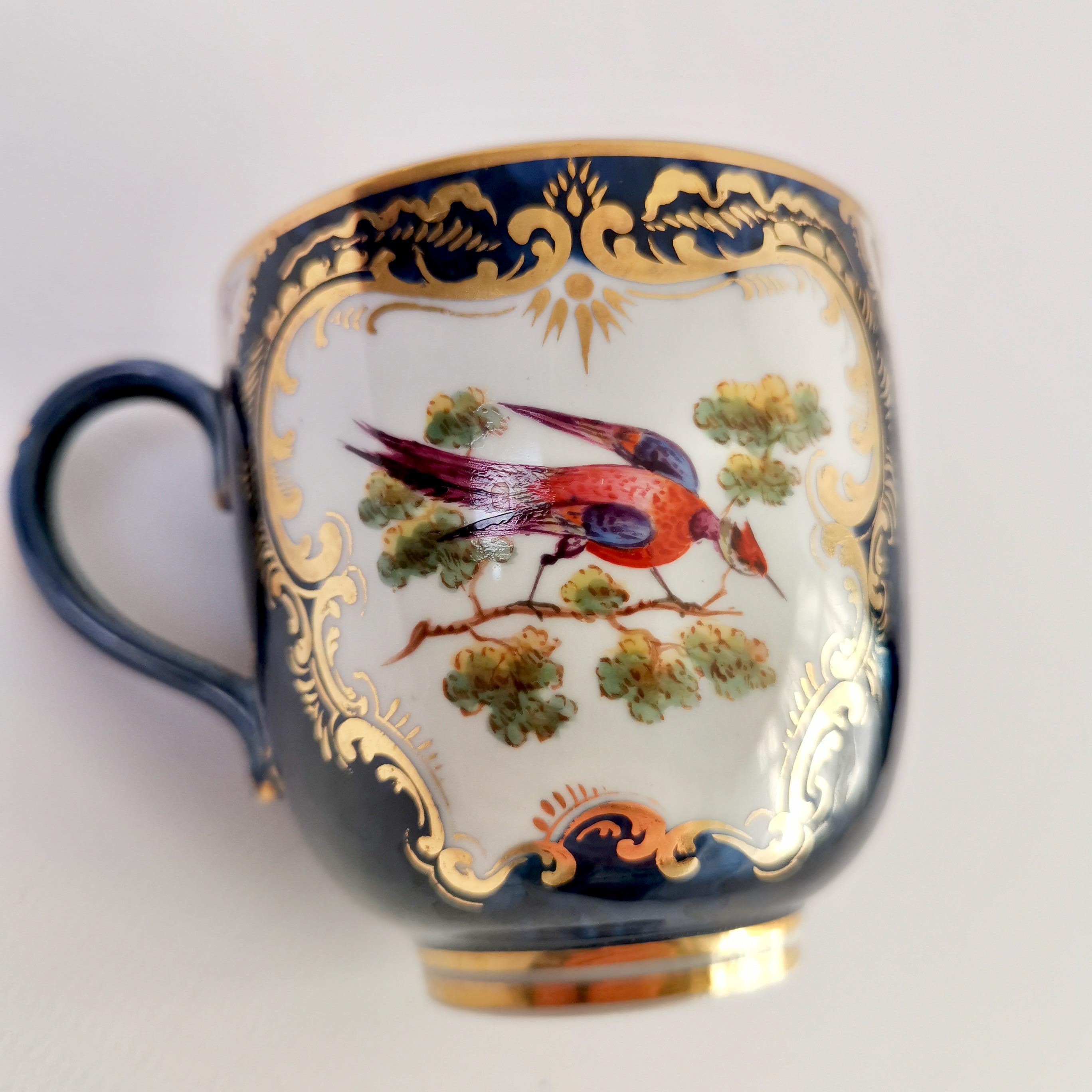 Hand-Painted Grainger Worcester Porcelain Orphaned Coffee Cup, Blue Scale, Sèvres Birds, 1886