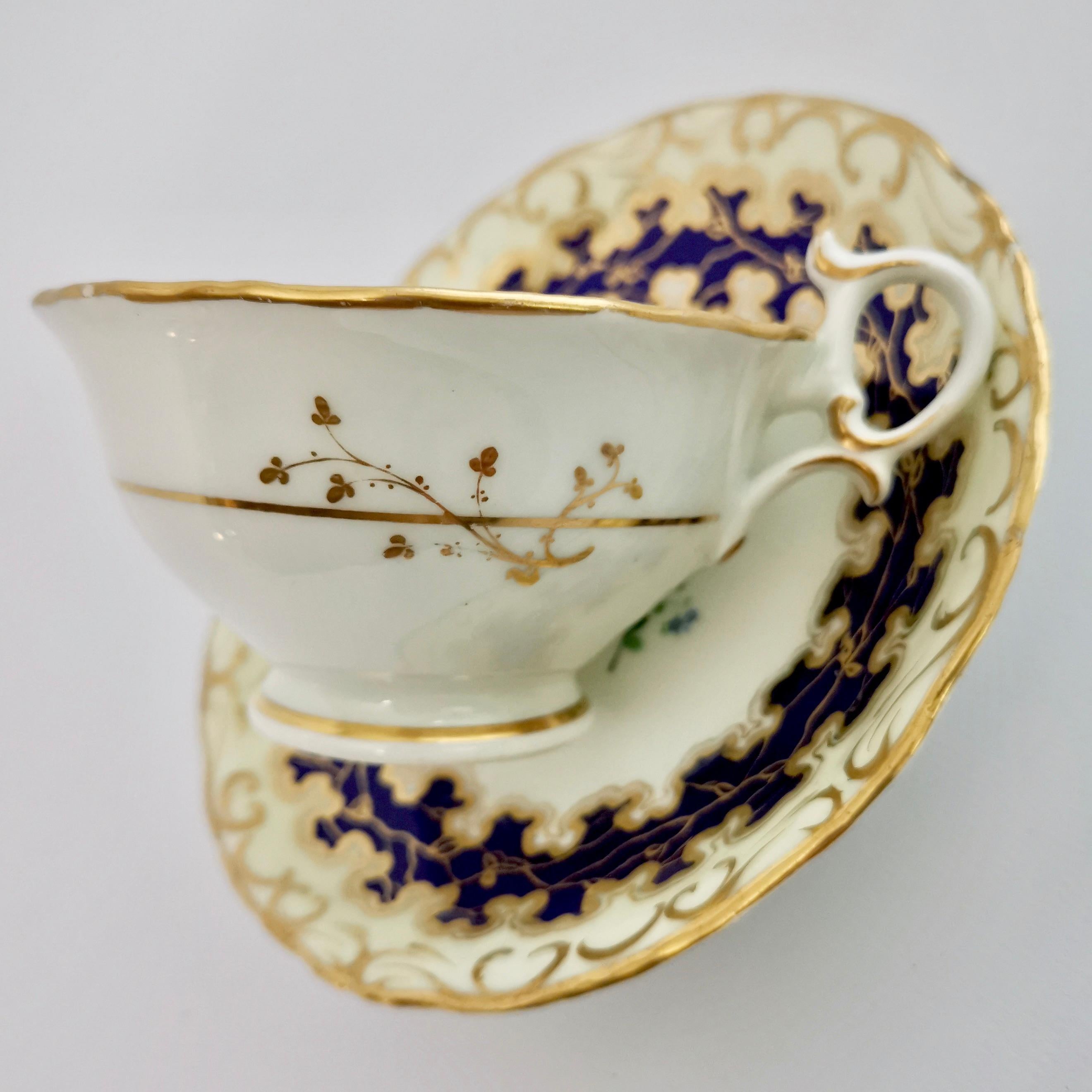 Grainger Worcester Porcelain Teacup, Cobalt Blue, Gilt and Flowers, circa 1840 5