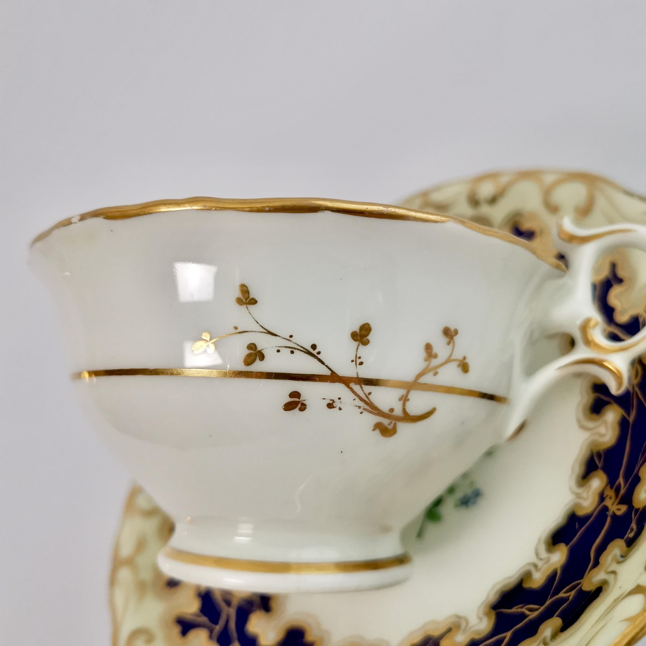 Grainger Worcester Porcelain Teacup, Cobalt Blue, Gilt and Flowers, circa 1840 7