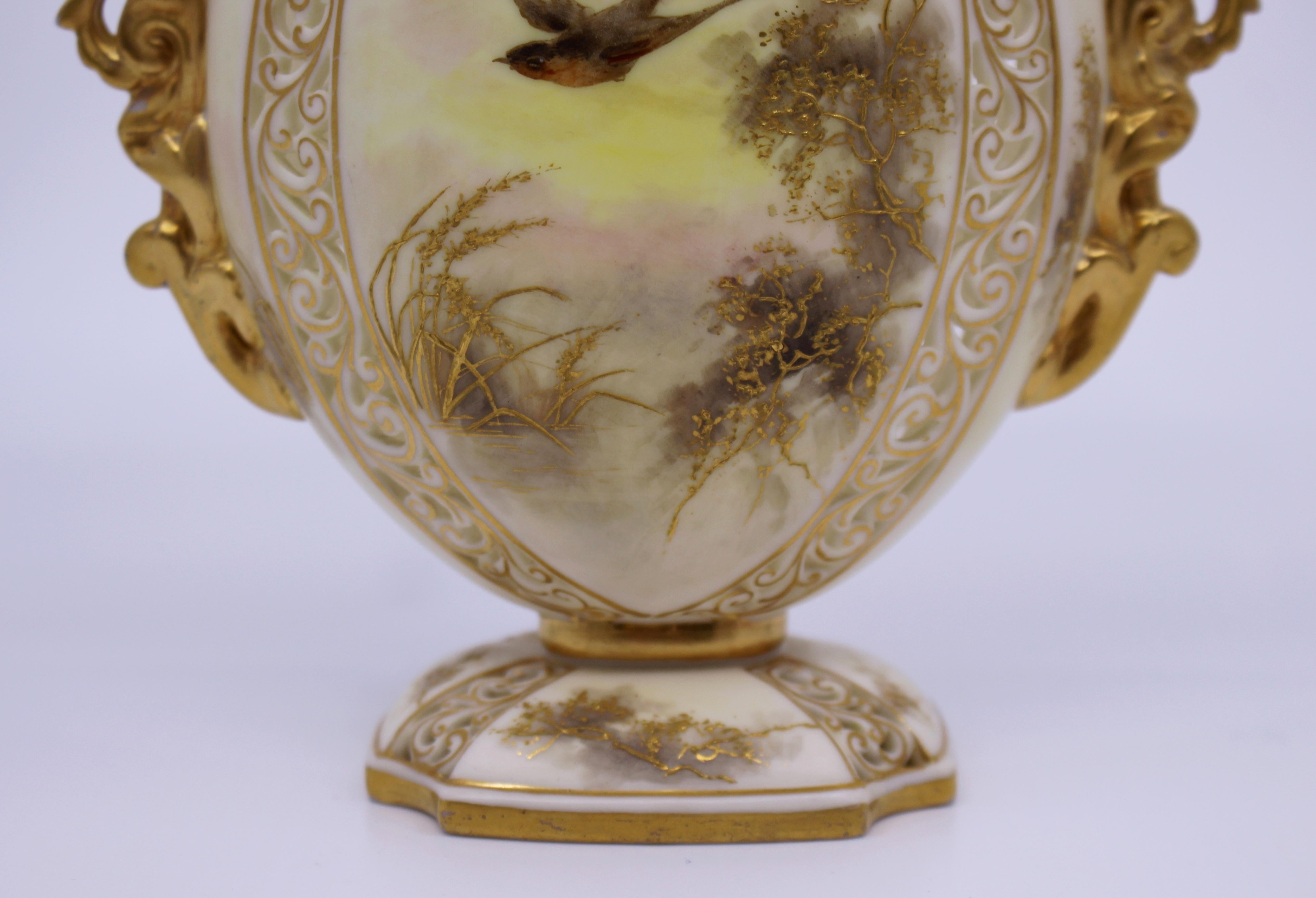 Grainger Worcester Royal China Works Blush Vase, 1892 For Sale 1