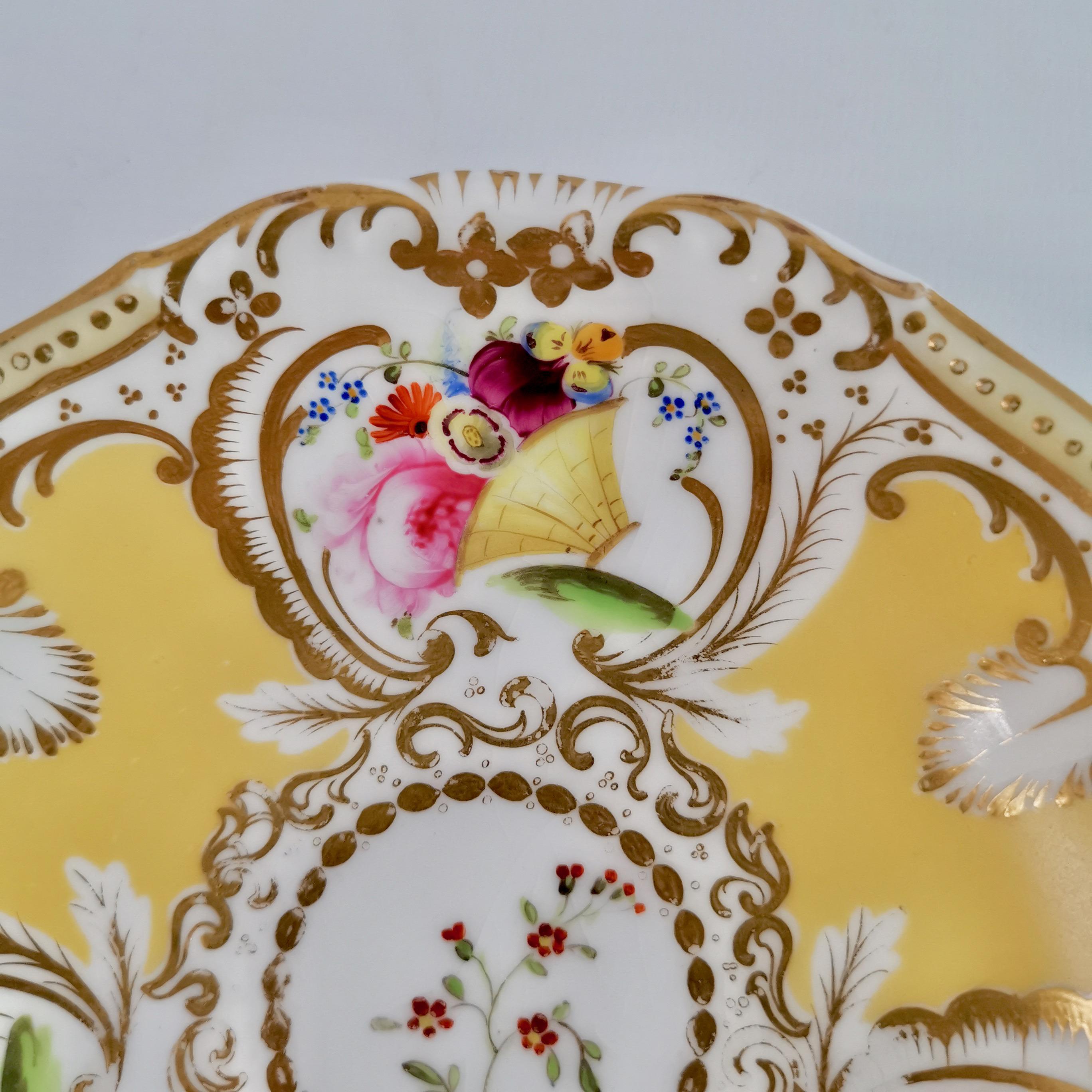 Grainger Worcester Teacup, Yellow, Gilt and Flowers, Rococo Revival, circa 1835 3