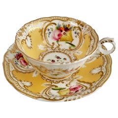 Grainger Worcester Teacup, Yellow, Gilt and Flowers, Rococo Revival, circa 1835