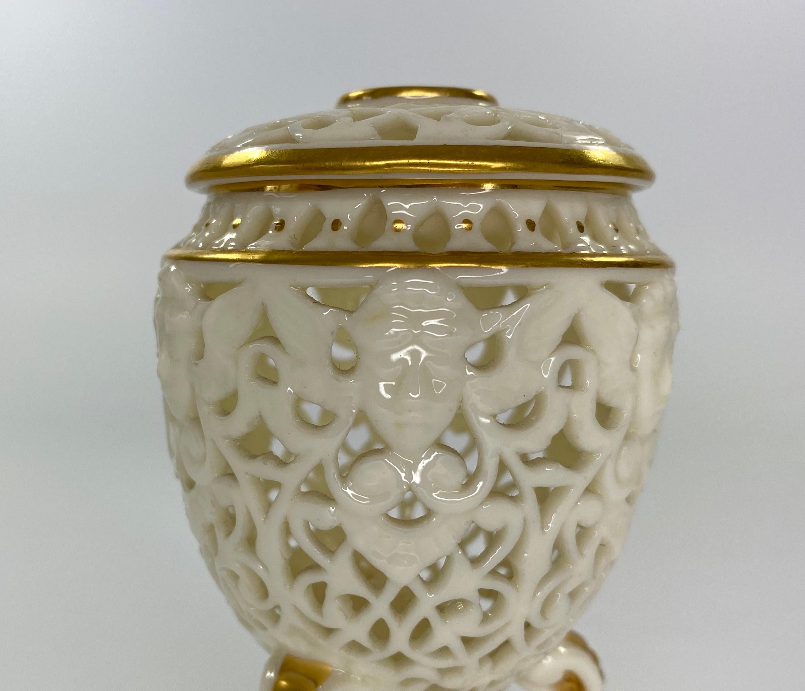 Graingers Royal Worcester Porcelain Vase and Cover, c. 1890 4