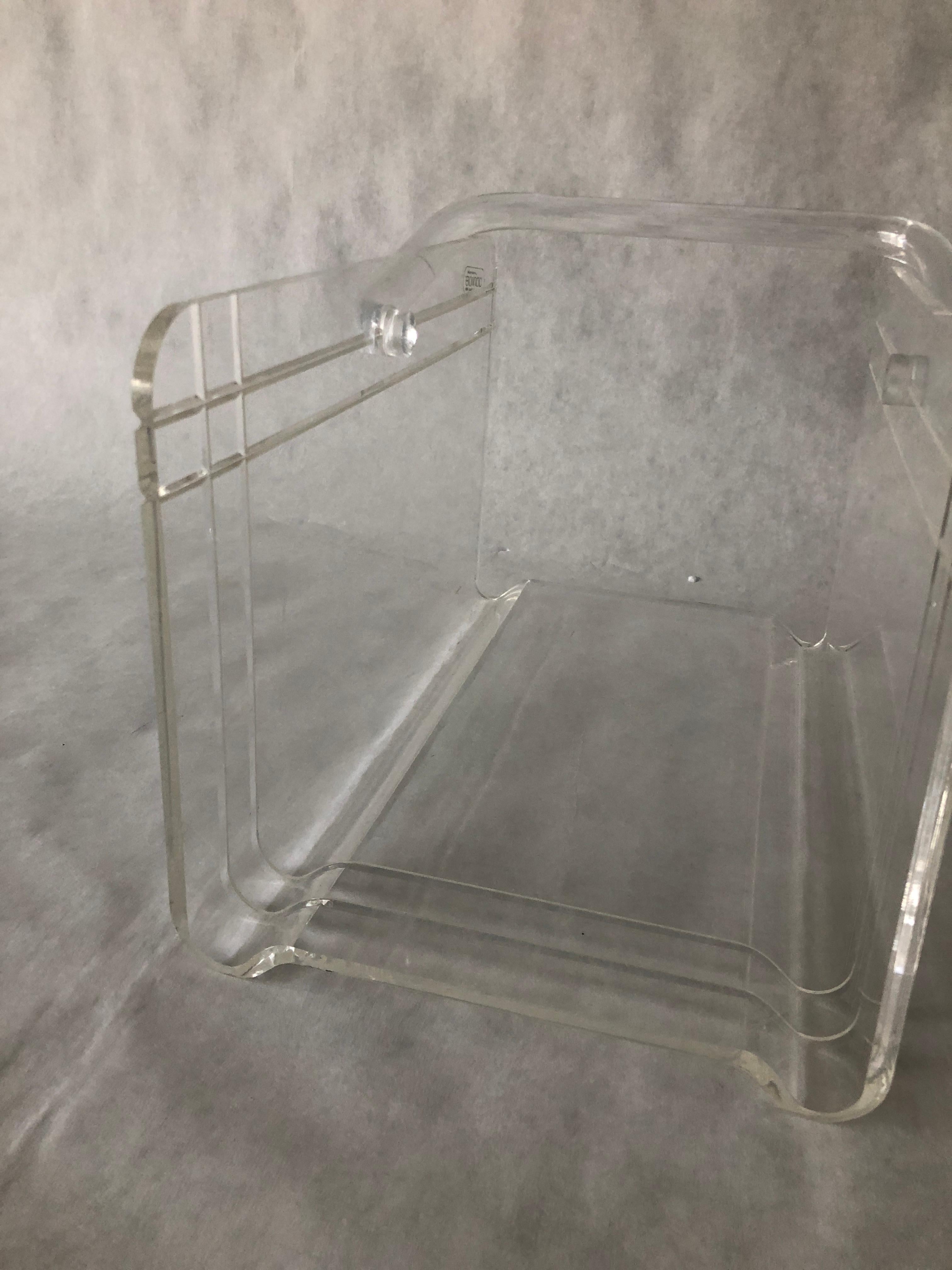 Grainware Clear Lucite or Acrylic Magazine Rack / Caddy / Holder with Handle For Sale 2