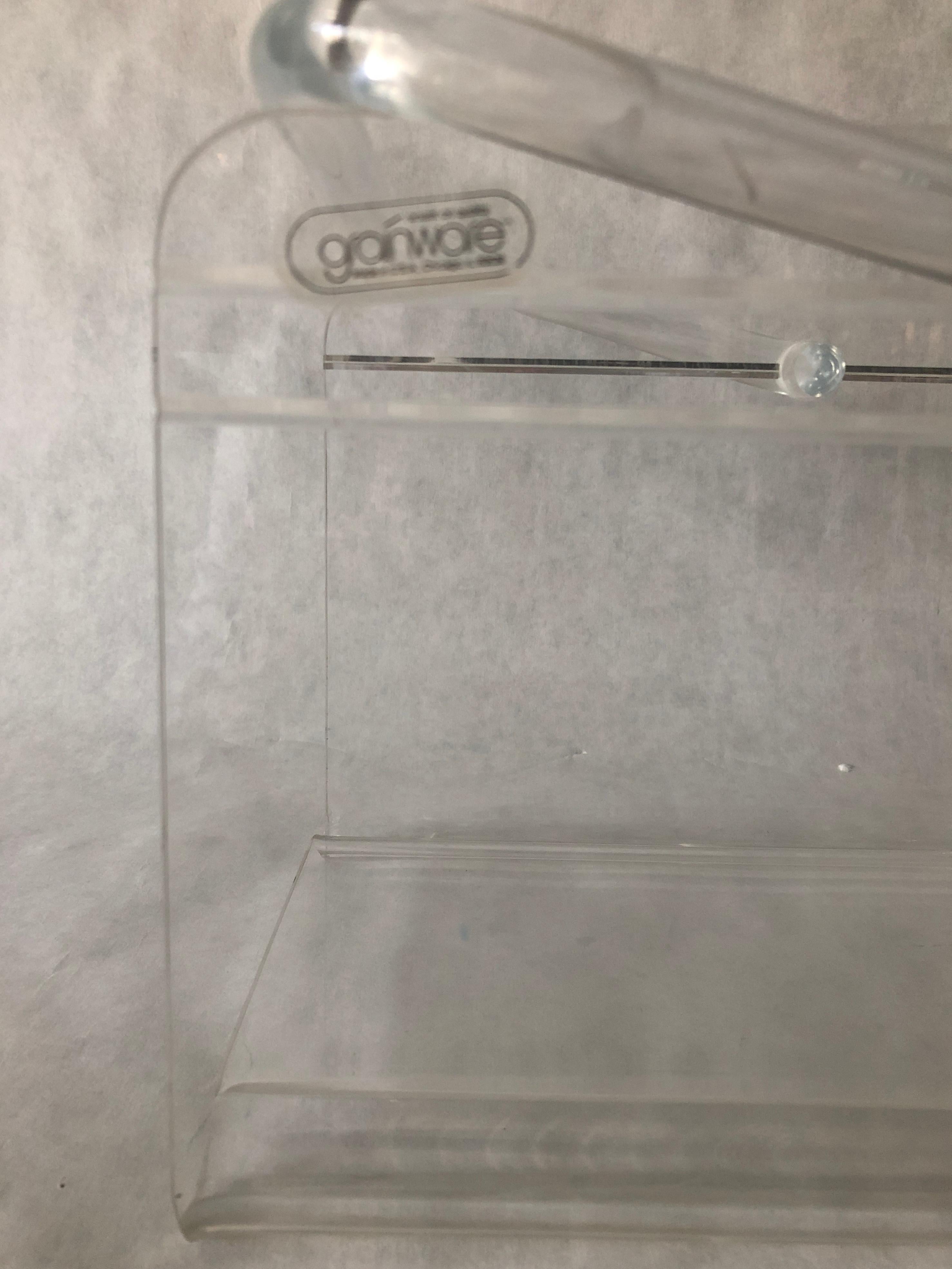 Mid-Century Modern Grainware Clear Lucite or Acrylic Magazine Rack / Caddy / Holder with Handle For Sale