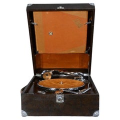 “Pathé Olotonal” Portable Gramophone – 1930
