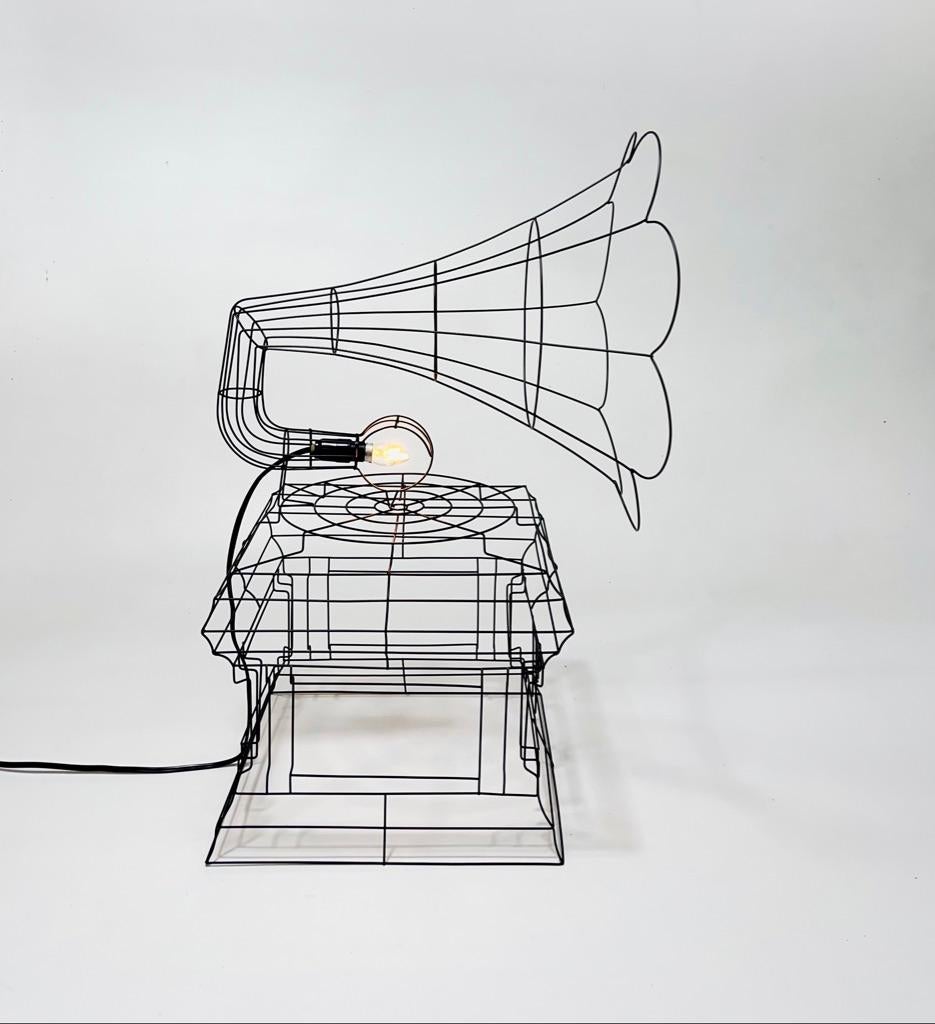 Escultura Gramófono en venta 5