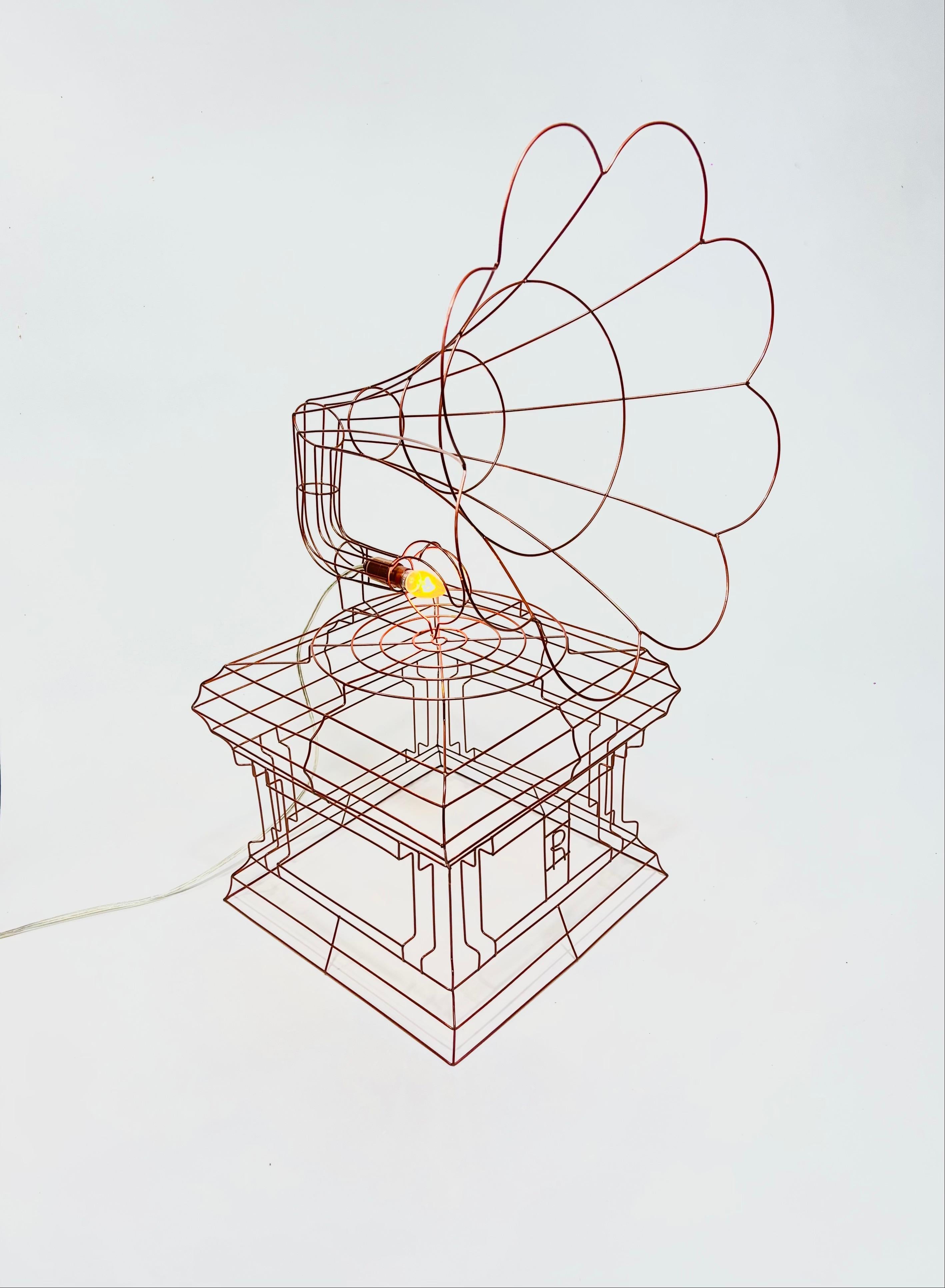 Escultura Gramófono en venta 9