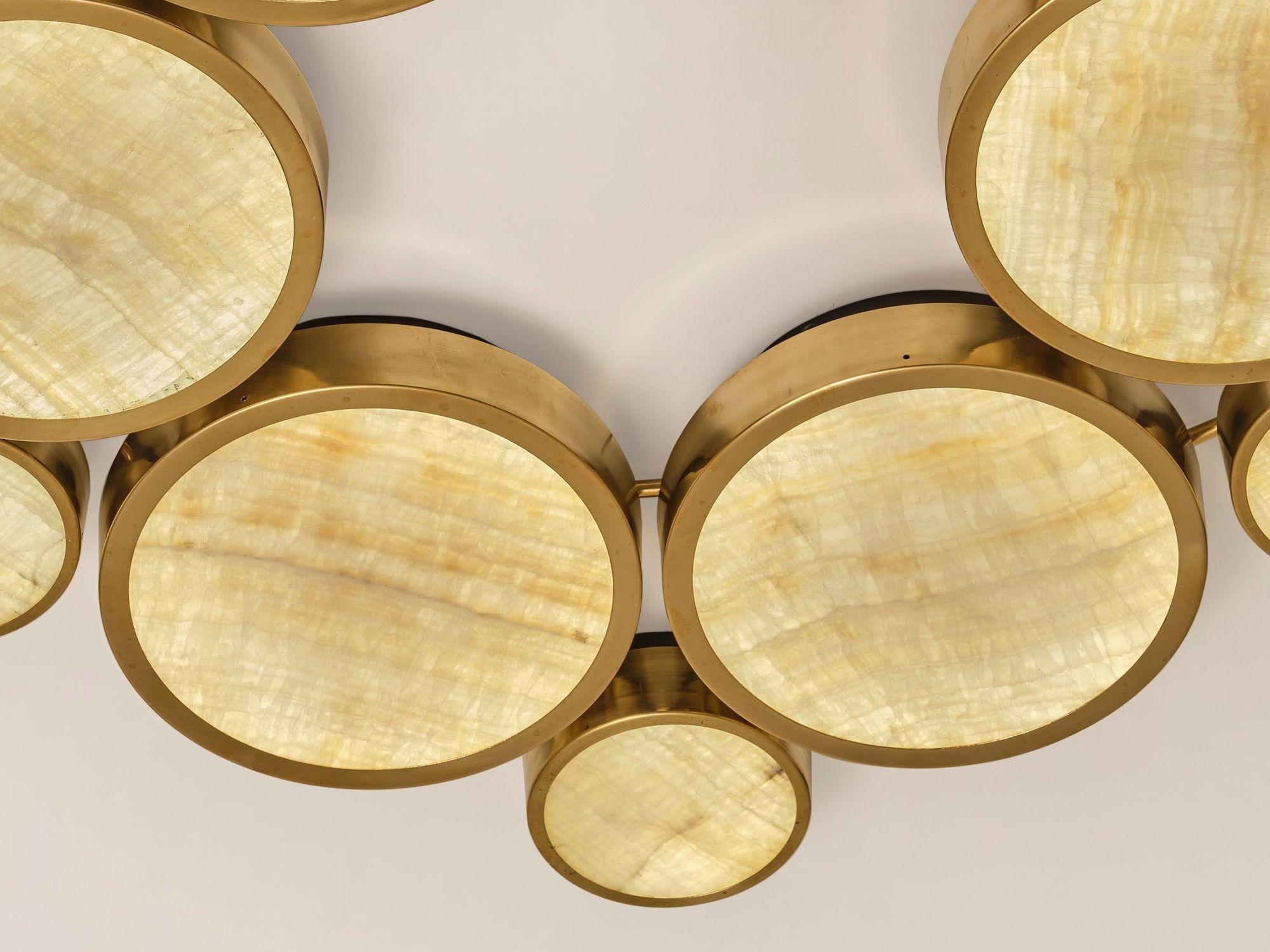 Gran Costellazione Cassiopeia Messing Onyx Flush Mount Kronleuchter Piattelli design im Zustand „Neu“ im Angebot in Tavarnelle val di Pesa, Florence