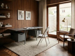 Gran escritorio Bonacina en acabado gris por Castiglioni
