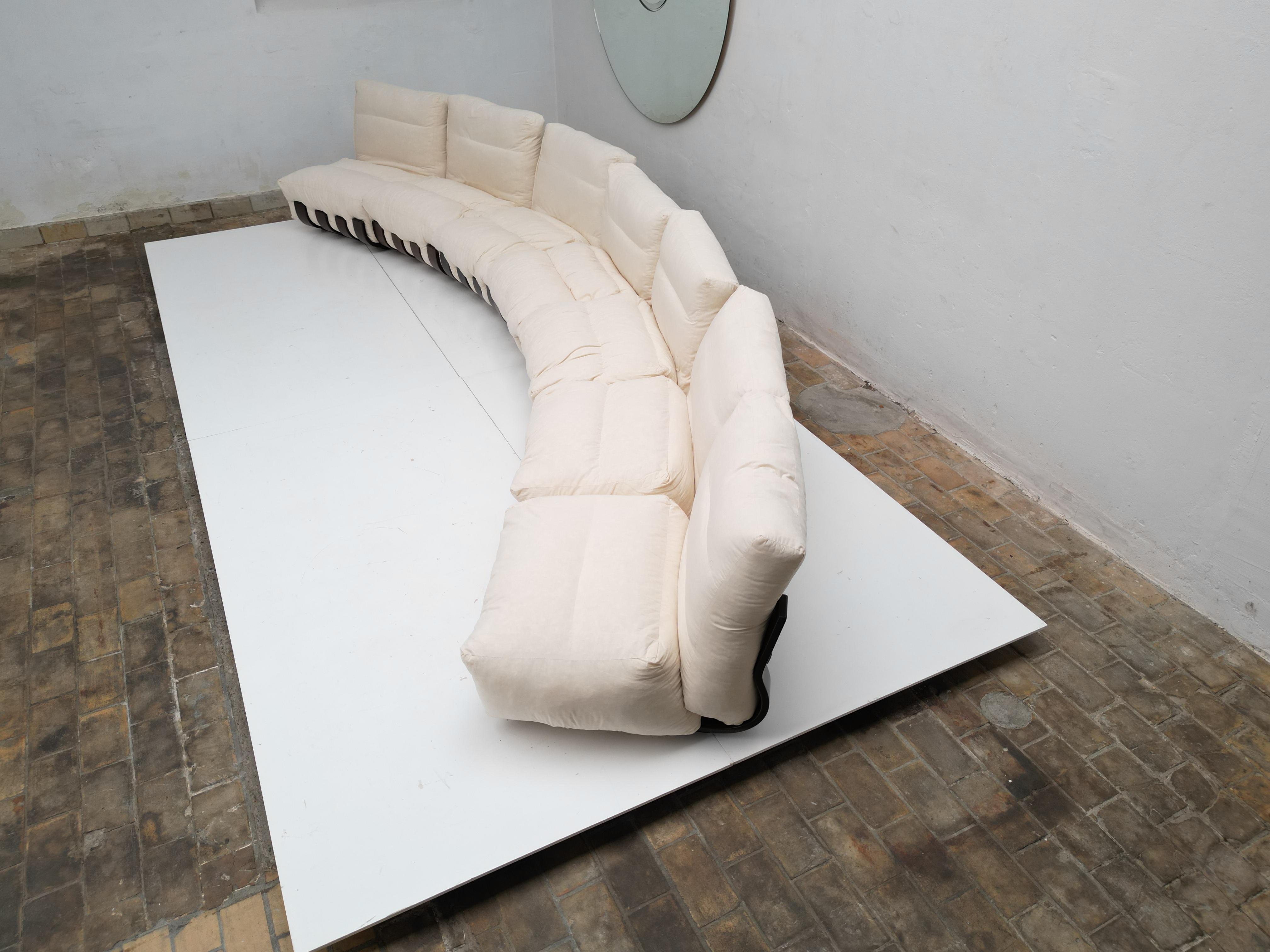 'Gran Visir' Modular Sofa by Luciano Frigerio Italy 1971 Choose Your Own Fabric For Sale 10