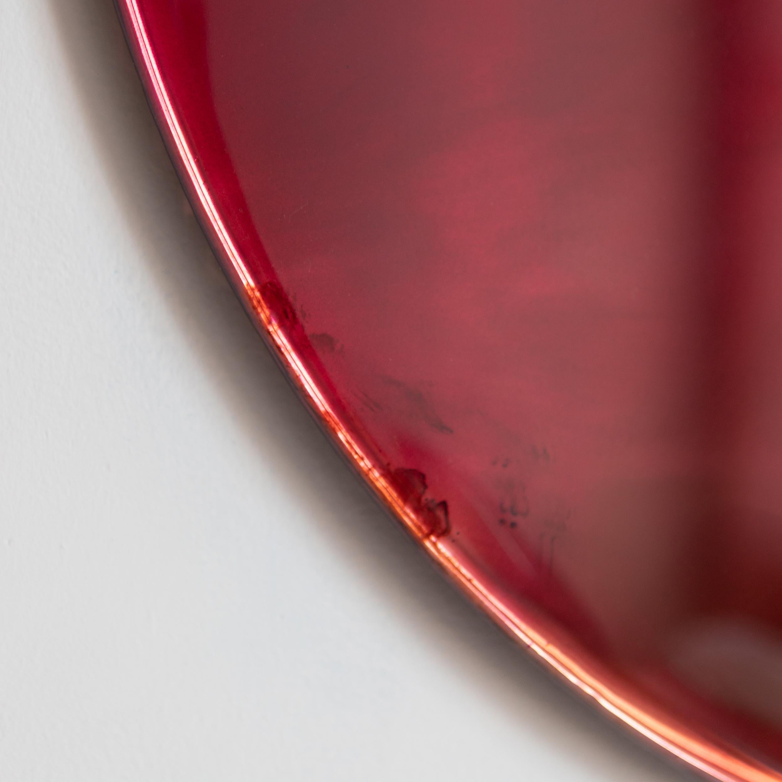 Granada von Courtney Kinnare, Rotes gespiegeltes Glas Zeitgenössische Wandkunst (21. Jahrhundert und zeitgenössisch) im Angebot