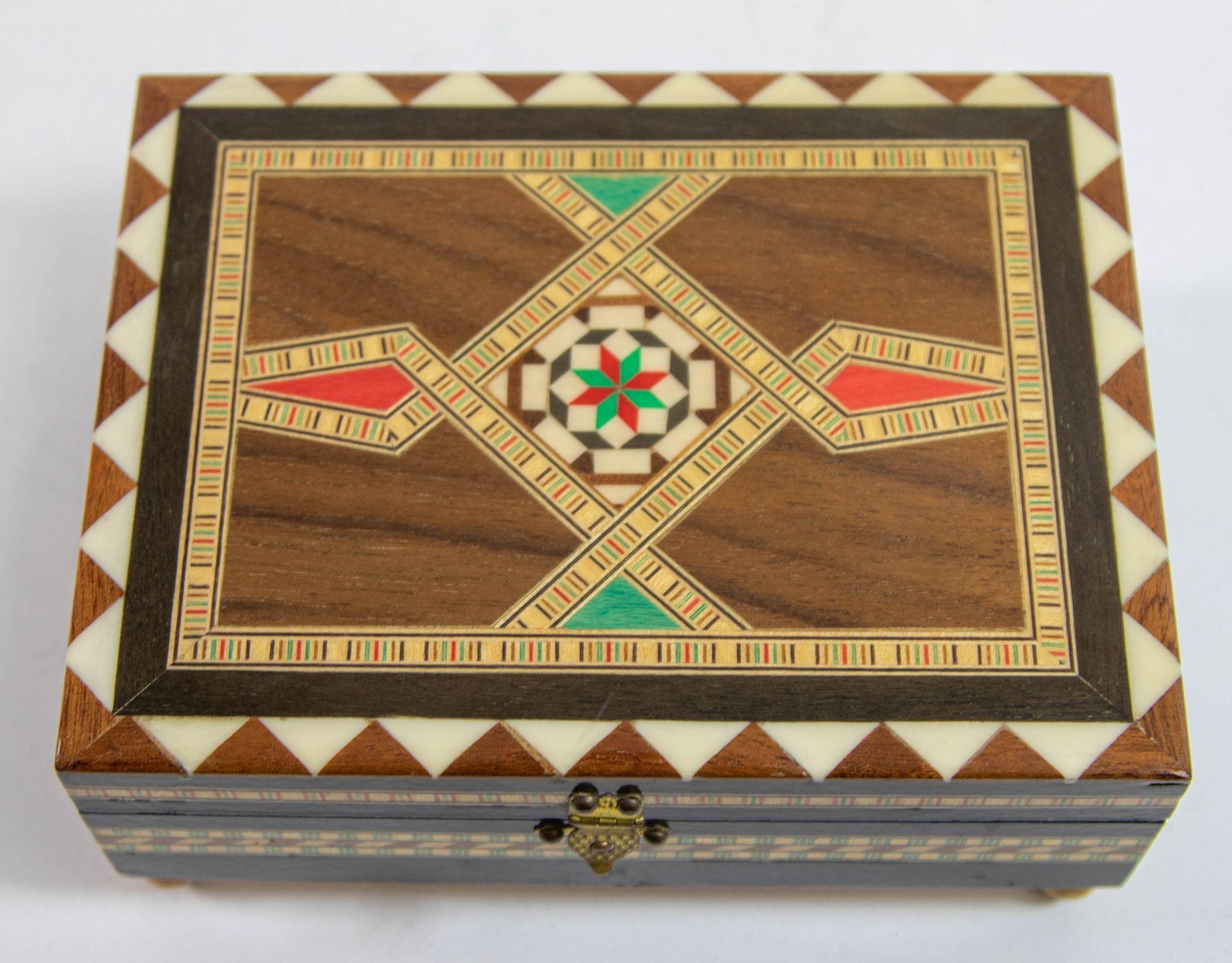 Spanish Granada Moorish Spain Inlaid Marquetry Jewelry Music Box For Sale