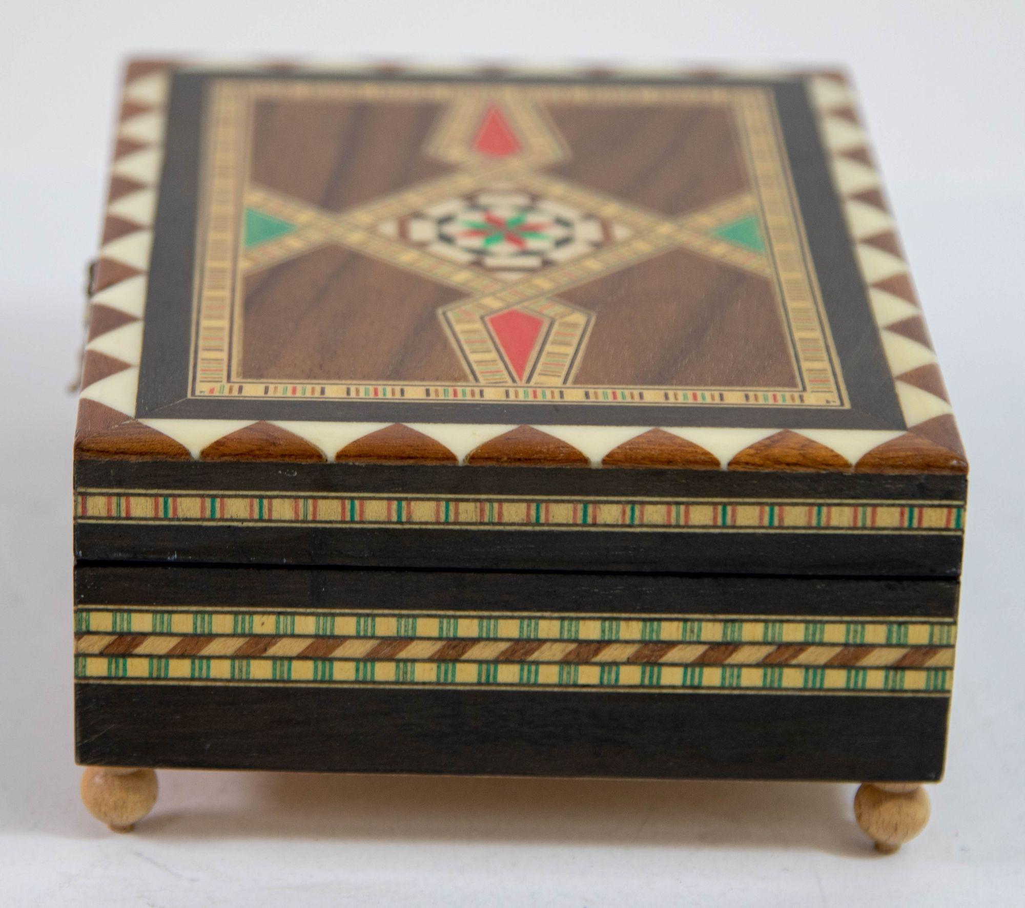 Hand-Crafted Granada Moorish Spain Inlaid Marquetry Jewelry Music Box For Sale