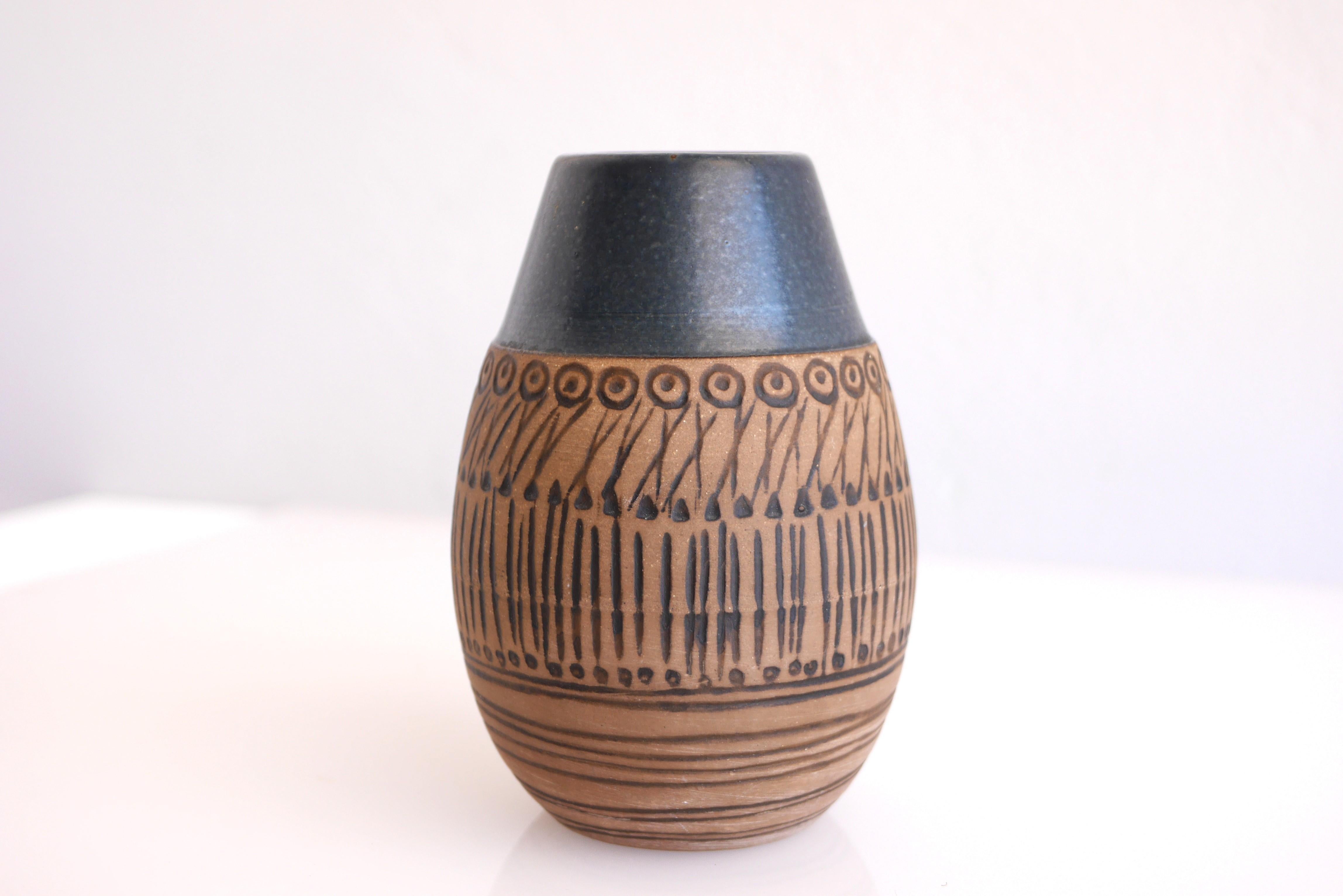 'Granada' vase by Lisa Larson for Gustavsberg, Sweden. 3