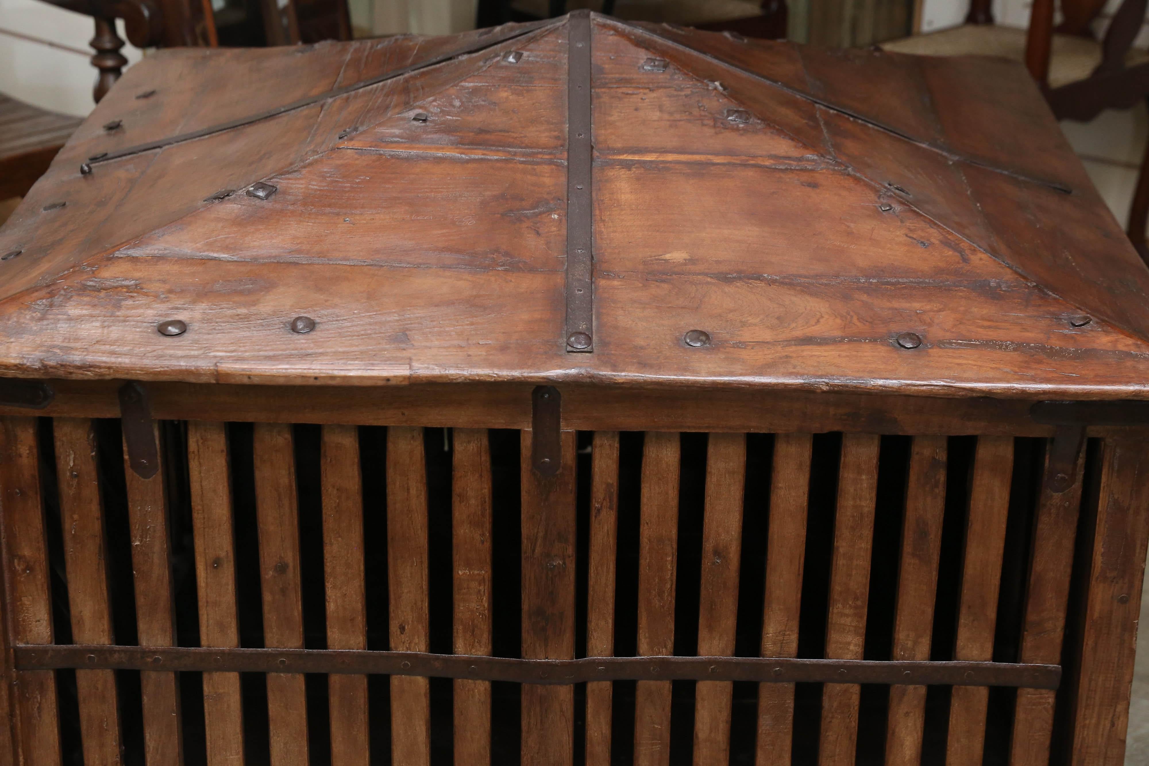 Grand 1890s Reinforced Solid Teak Wood Dog House from a Settler's Home For Sale 3
