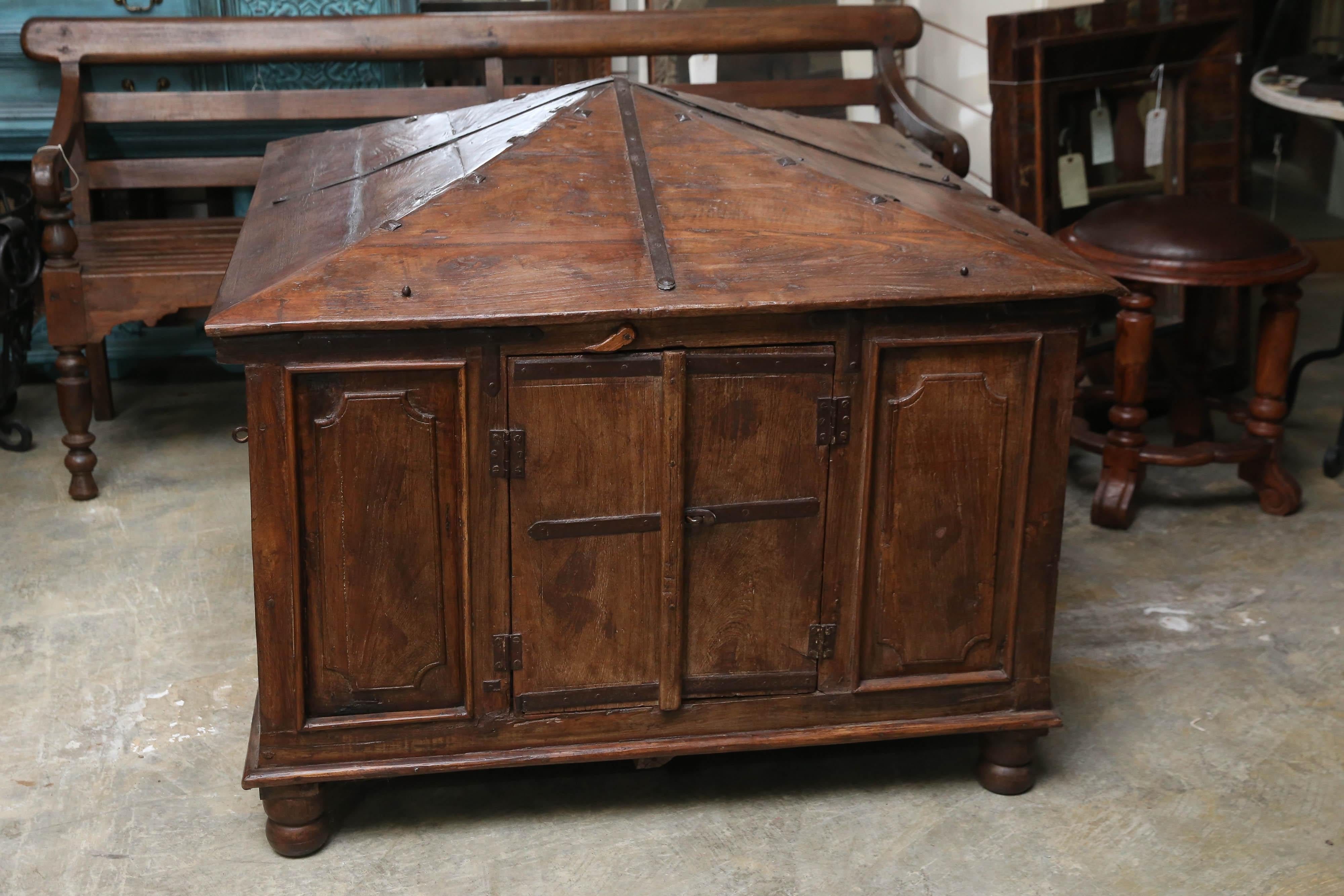 British Colonial Grand 1890s Reinforced Solid Teak Wood Dog House from a Settler's Home For Sale