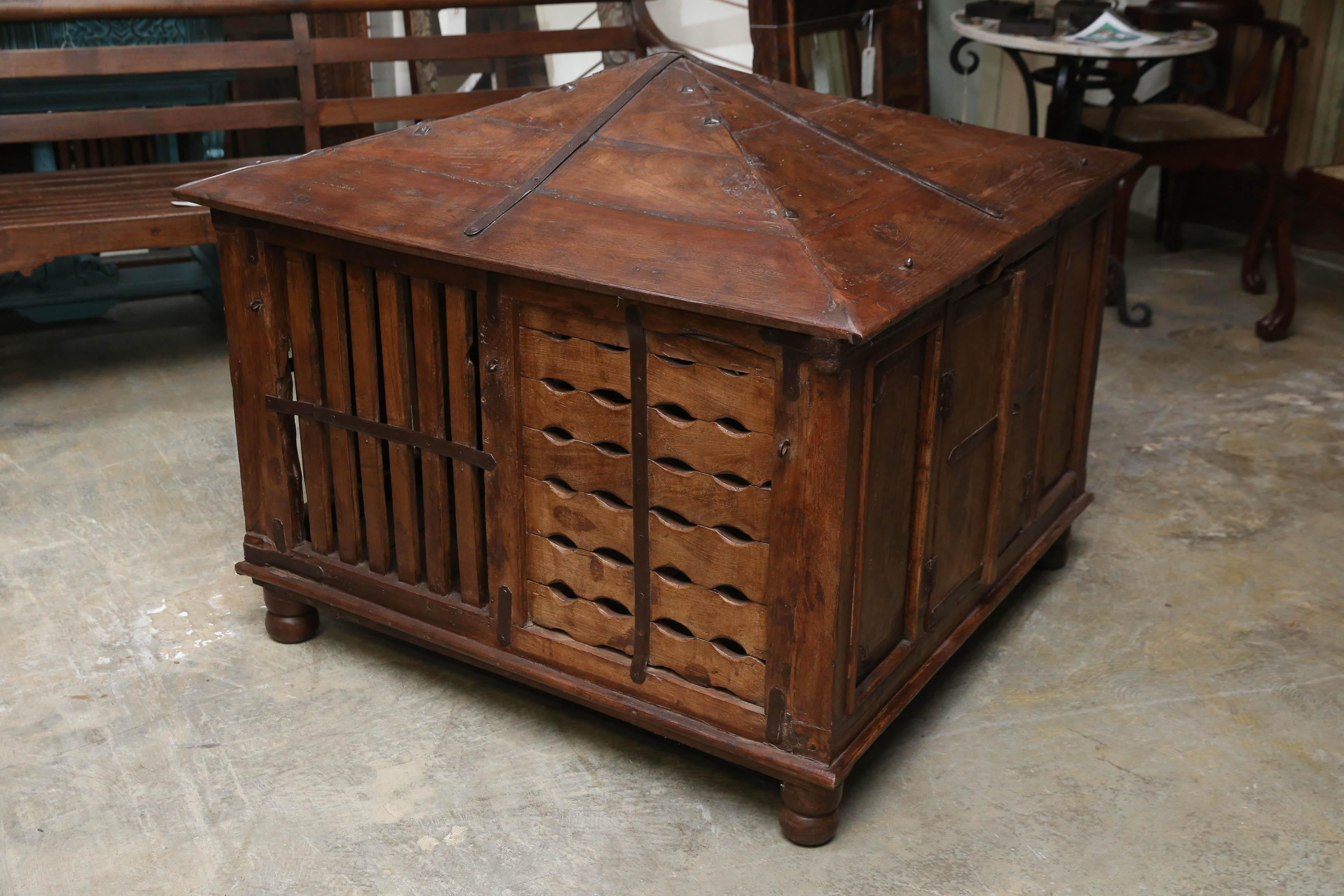Grand 1890s Reinforced Solid Teak Wood Dog House from a Settler's Home In Excellent Condition For Sale In Houston, TX