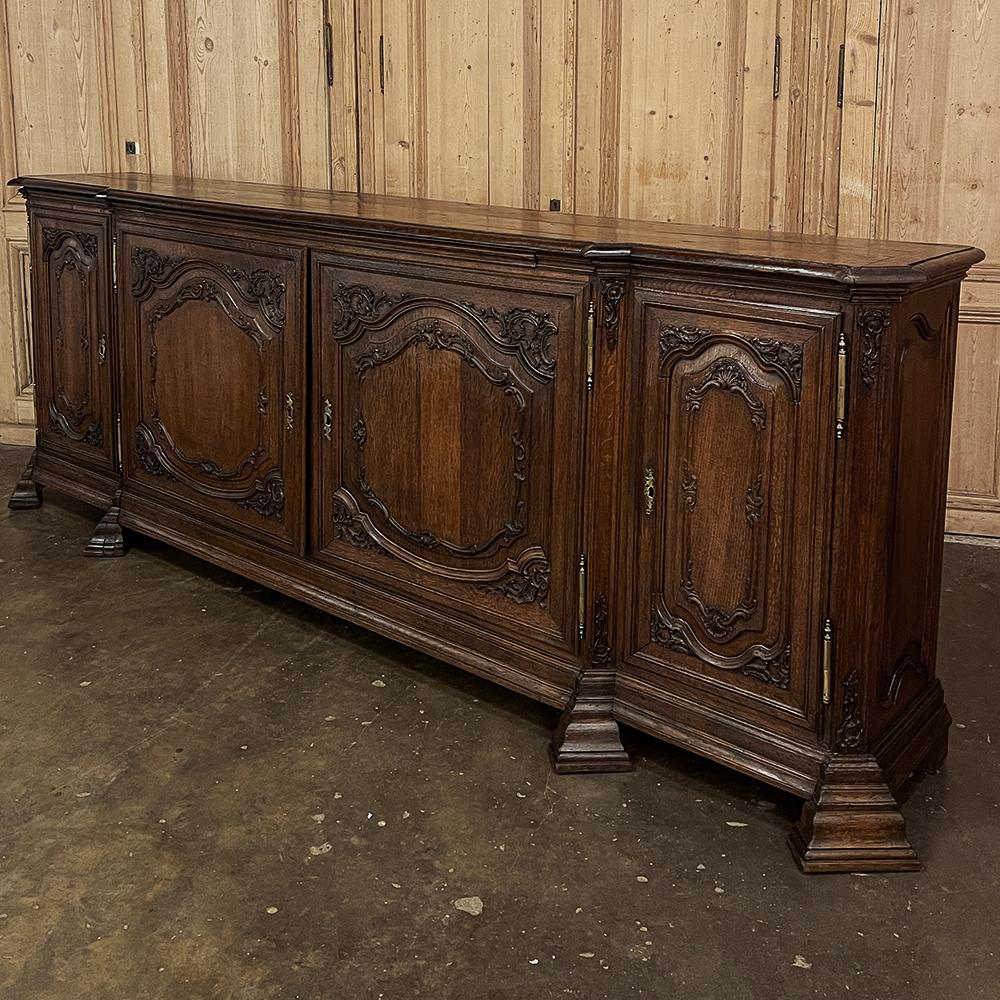 Grand 18th Century French Louis XIV Step-Front Buffet In Good Condition For Sale In Dallas, TX