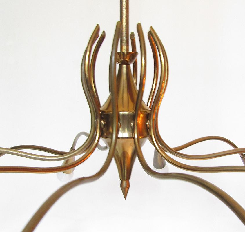 Mid-20th Century Grand 1950s Italian Spider Chandelier in Brass by Oscar Torlasco