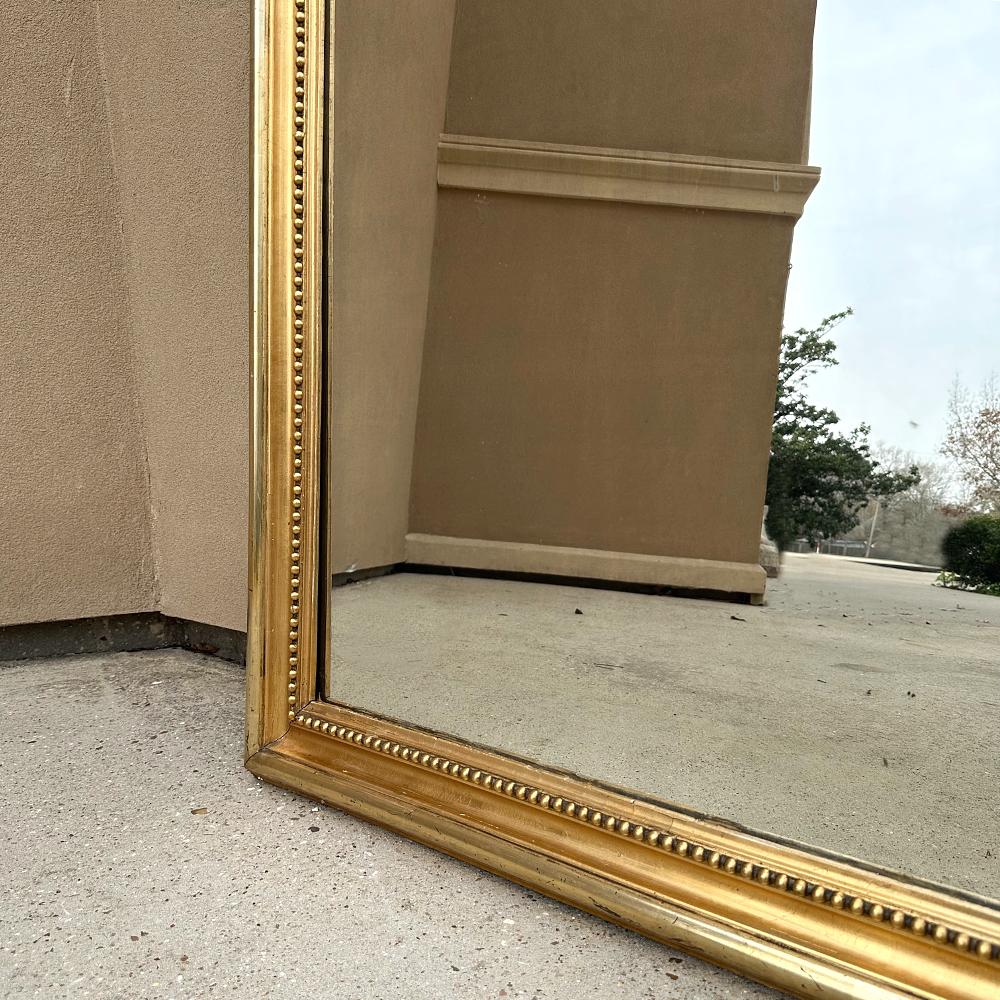 Grand 19th Century French Louis XVI Gilded Mirror For Sale 15