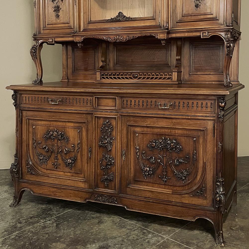 Grand 19th Century French Louis XVI Walnut China Buffet For Sale 6