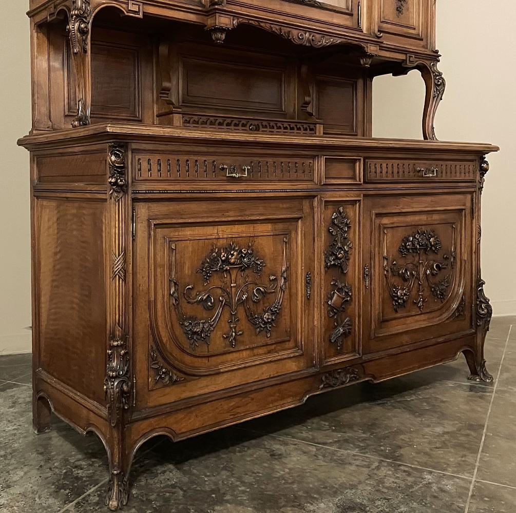 Grand 19th Century French Louis XVI Walnut China Buffet For Sale 3