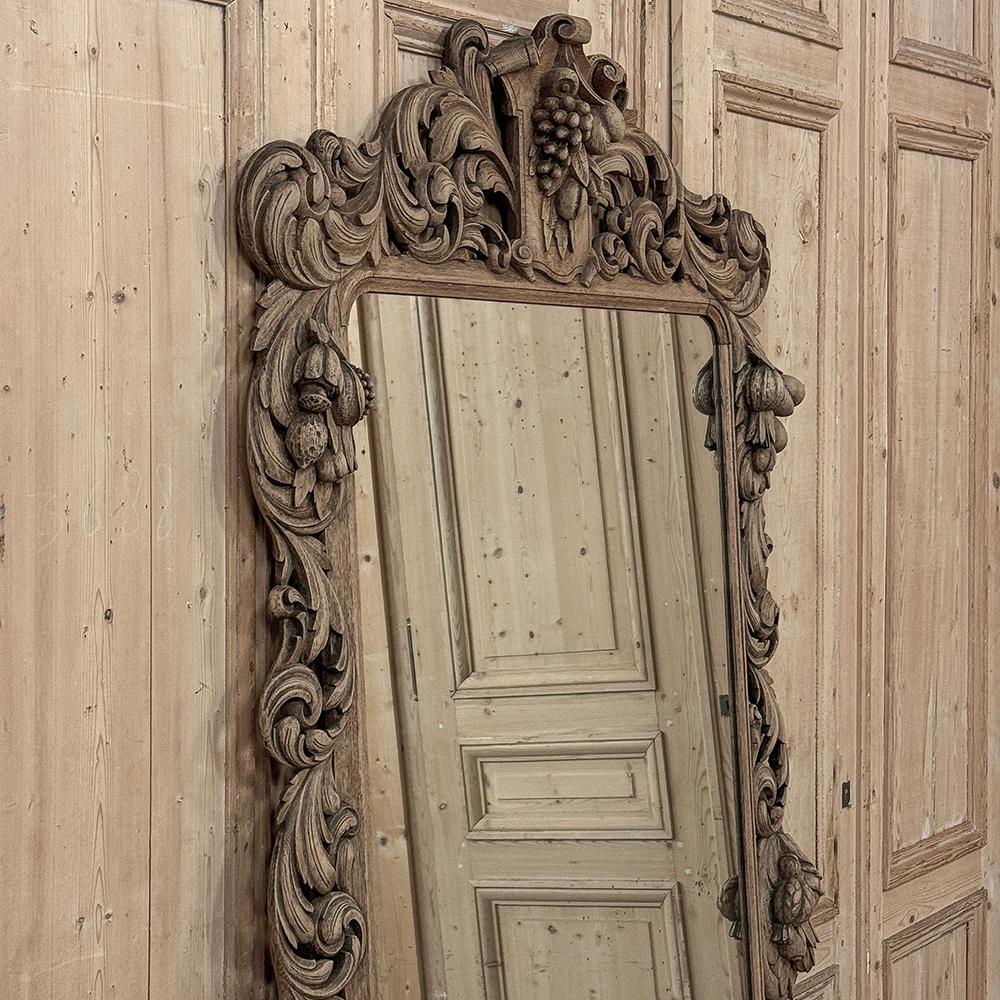 Großer French Renaissance-Spiegel des 19. Jahrhunderts im Angebot 6