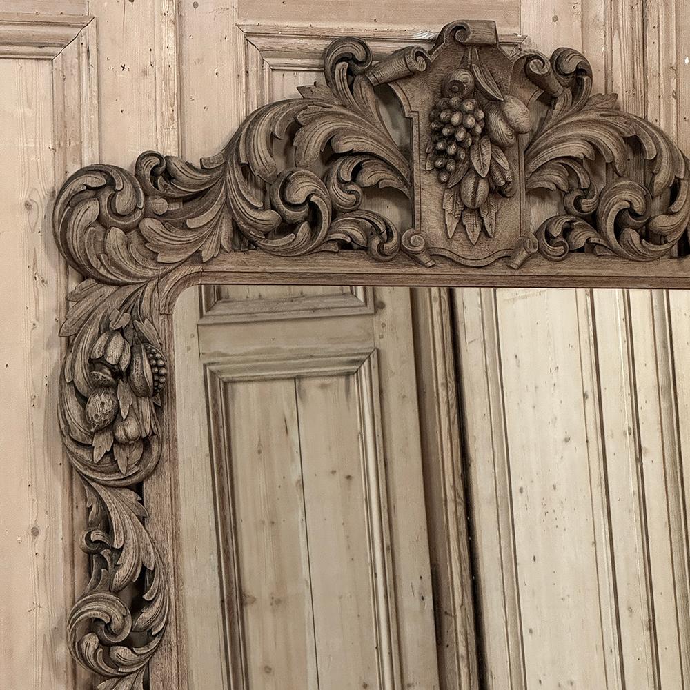 Großer French Renaissance-Spiegel des 19. Jahrhunderts im Zustand „Gut“ im Angebot in Dallas, TX