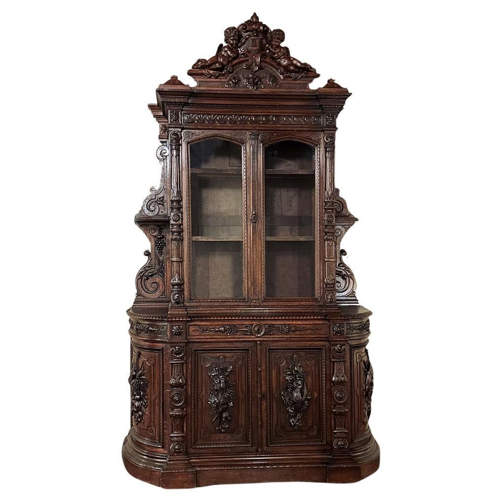 Grand 19th Century  French Renaissance Revival Hunt Bookcase For Sale