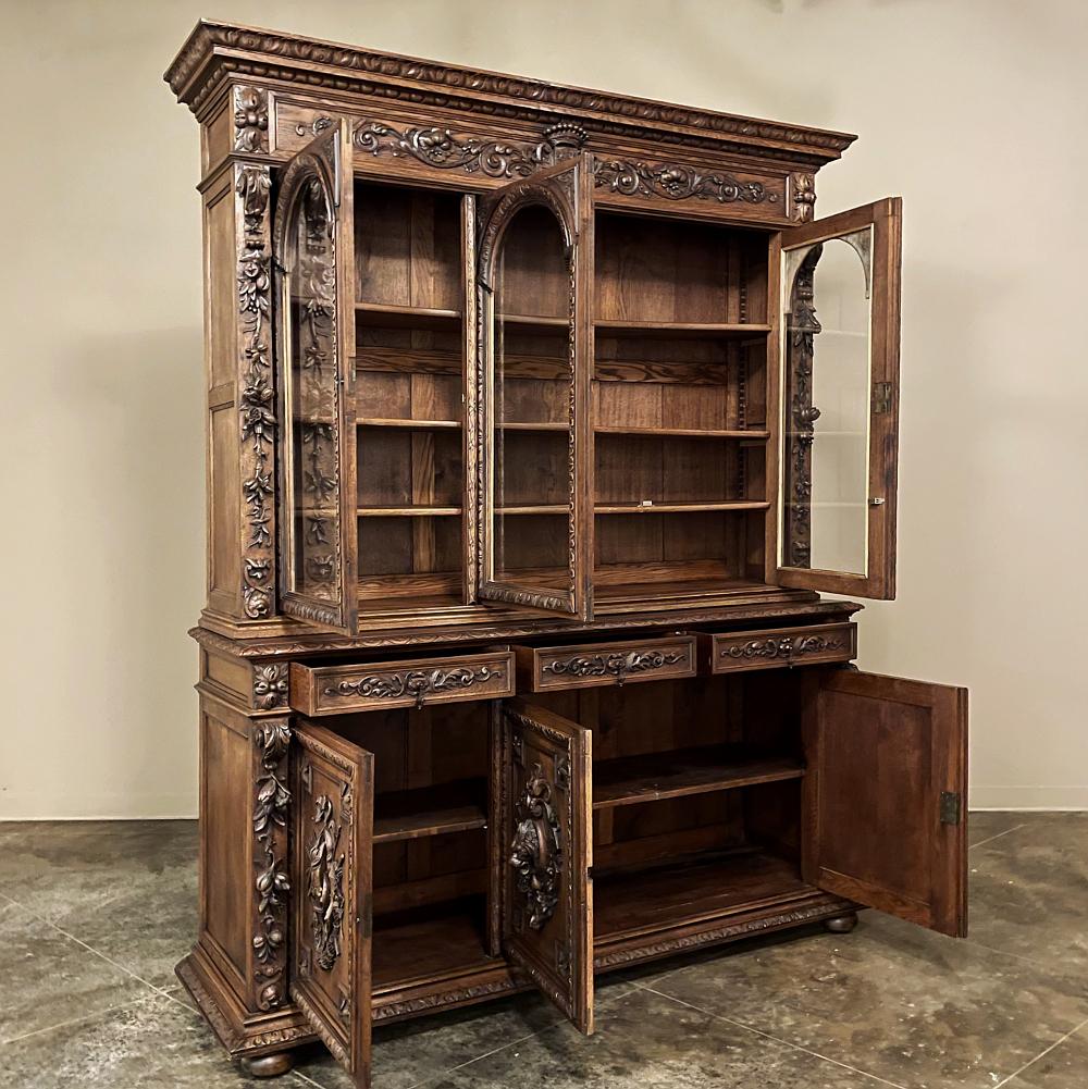 Hand-Carved Grand 19th Century French Renaissance Revival Triple Hunt Bookcase