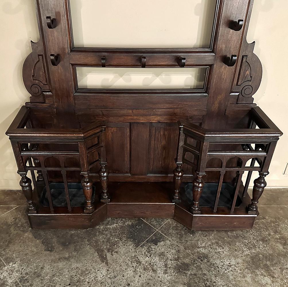 Gran árbol de salón renacentista Enrique II del siglo XIX en venta 7