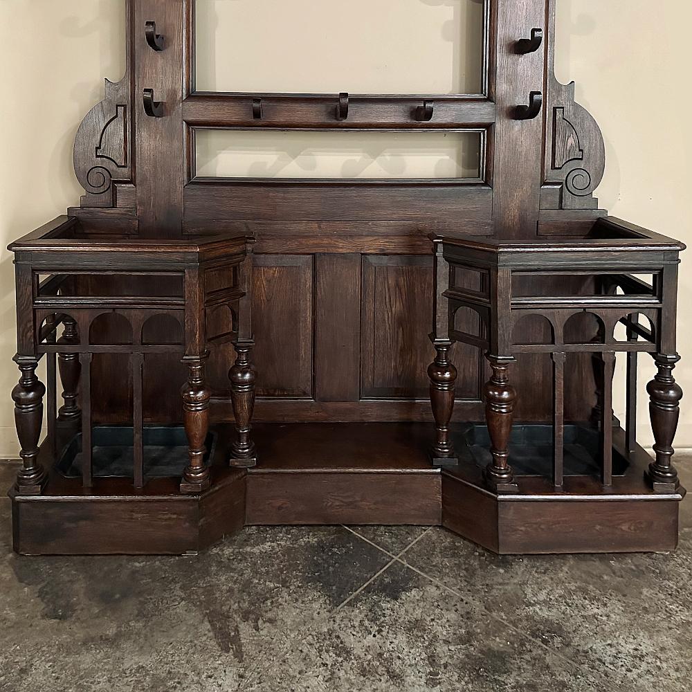 Gran árbol de salón renacentista Enrique II del siglo XIX en Bueno estado para la venta en Dallas, TX