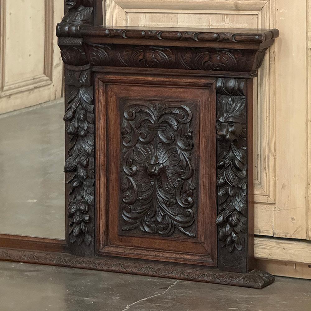 Grand 19th Century Renaissance Revival Mantel Mirror in vendita 4