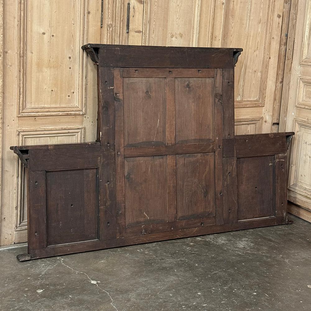 Grand 19th Century Renaissance Revival Mantel Mirror in vendita 8