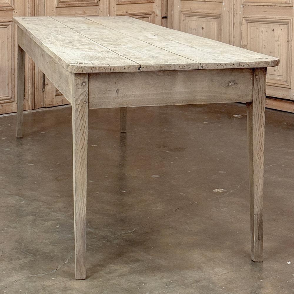 Grand 19th Century Rustic French Elm Farm Table For Sale 9
