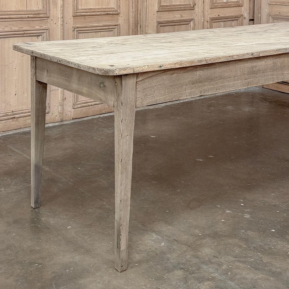 Grand 19th Century Rustic French Elm Farm Table For Sale 10