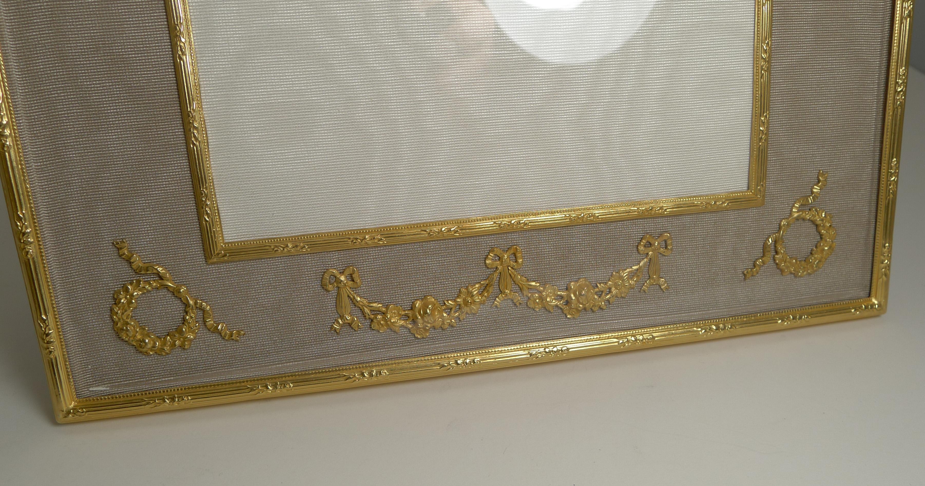 Grand Antique French Gilded Bronze Photograph / Picture Frame, circa 1900 1