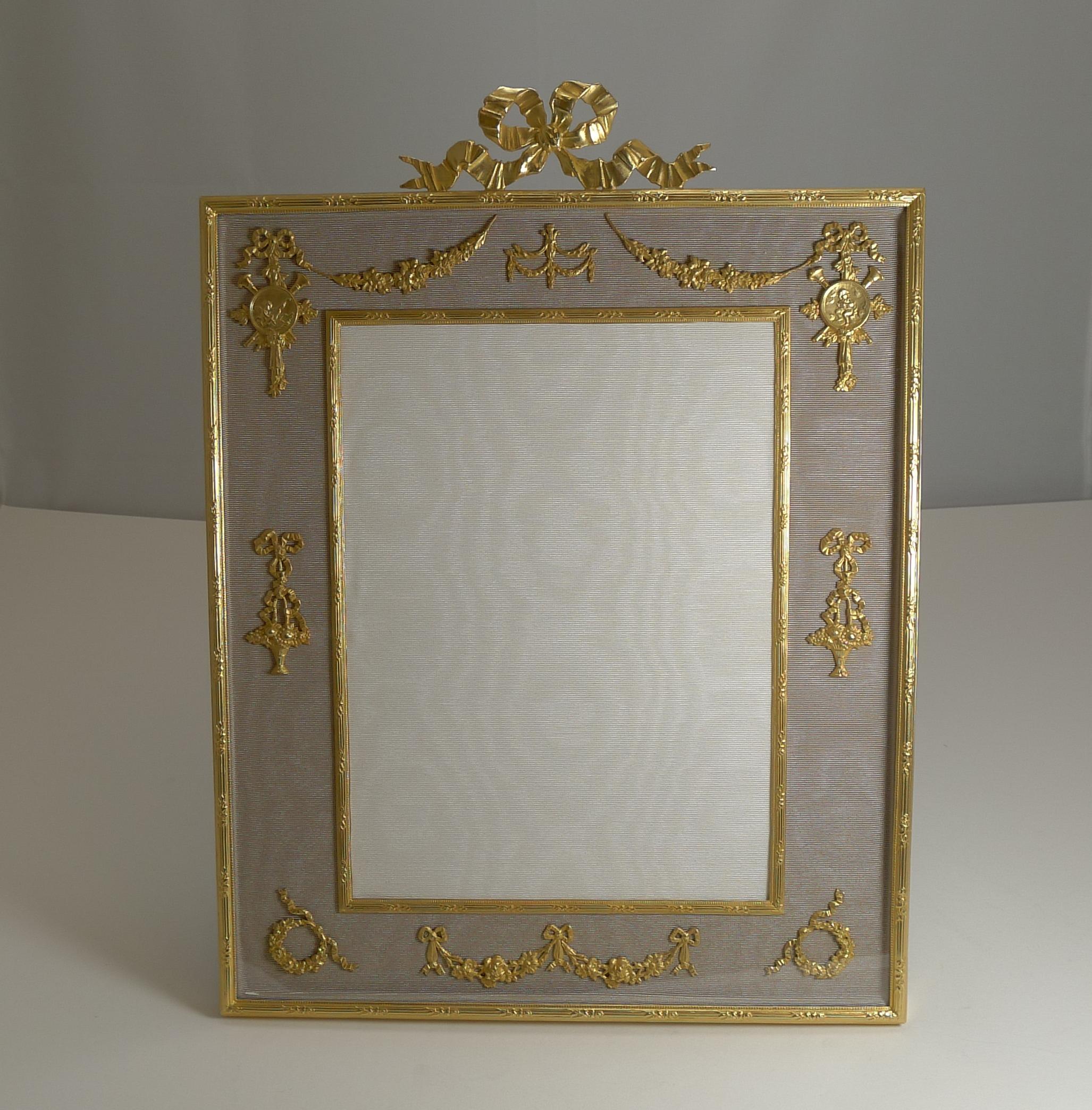 Grand Antique French Gilded Bronze Photograph / Picture Frame, circa 1900 3