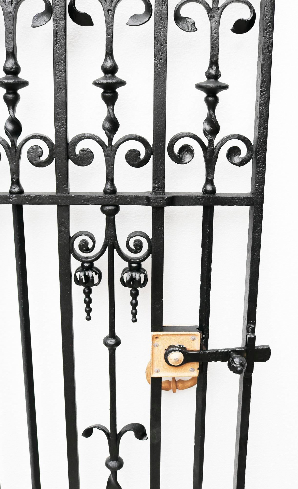 Grand Antique Georgian Wrought Iron Gate For Sale 1