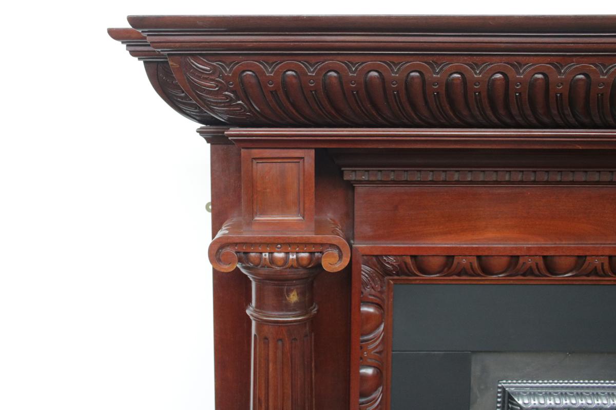 Grand Antique Pillared Victorian Mahogany Fireplace Mantle In Good Condition For Sale In Manchester, GB