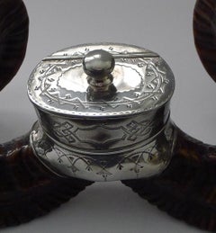 Grande Antico Snuff Mull di Horn scozzese del 1880 ca.