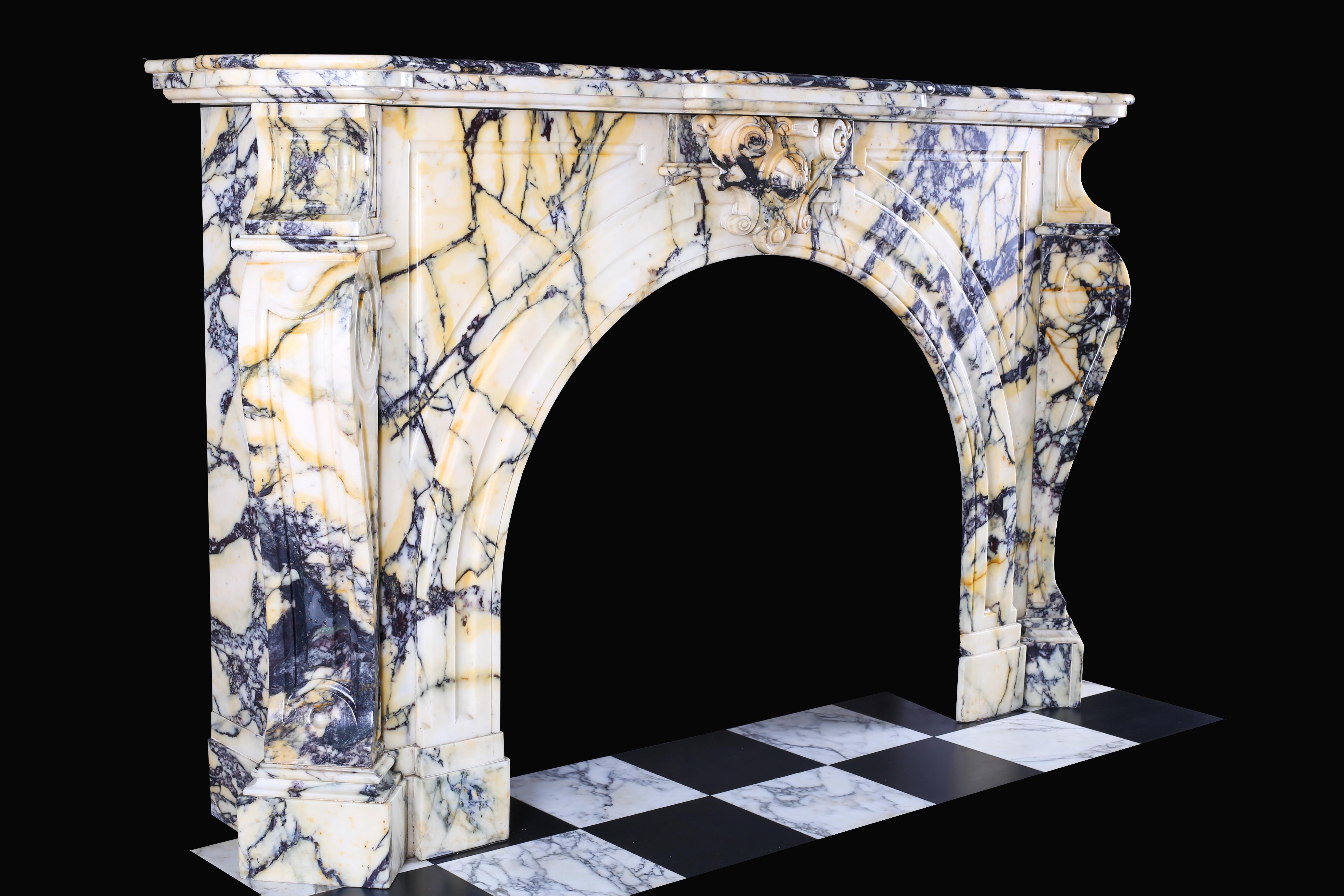 Grand Arched Pavonazza Marble Antique Chimneypiece, Belgian Mid-19th Century For Sale 1